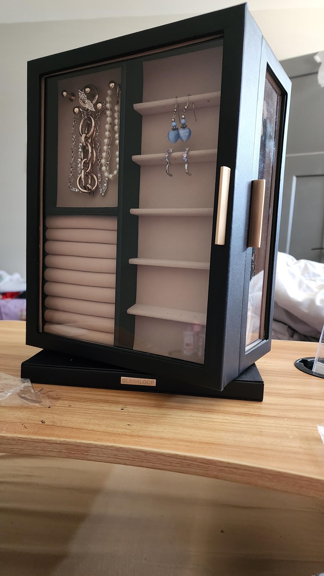 Glimmloop 360 Rotating Jewelry Box with 7 Drawers, Spacious Vertical Jewelry Organizer with Glass Window, Jewelry Storage Case, Dustproof & Moisture-resistant Design, White customer photo 2