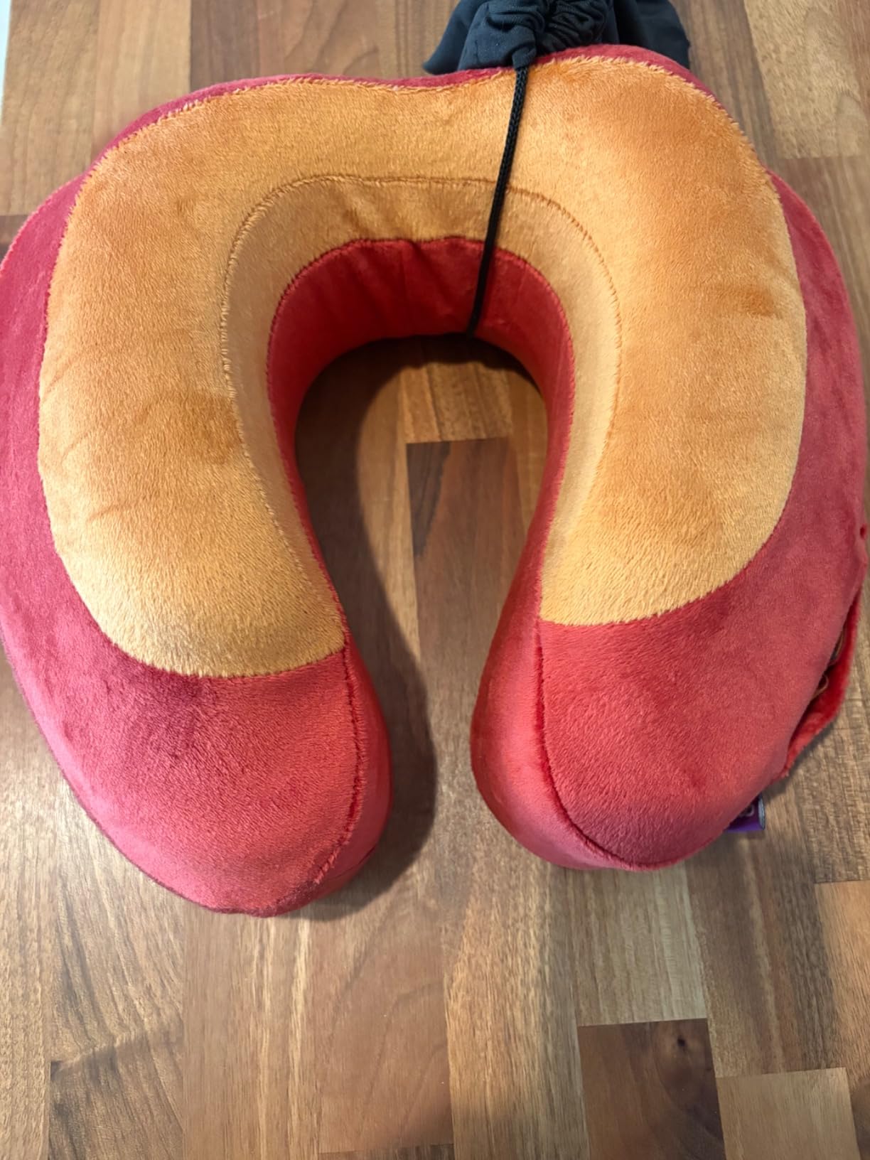 Cabeau Softest Neck Pillow for Travel - Evolution Earth Deluxe - 360 Degree Head, Neck and Chin Support for Sleeping - Sustainable Memory Foam - Removable, Washable Cover with Compact Carrying Case (Wind) customer photo 1
