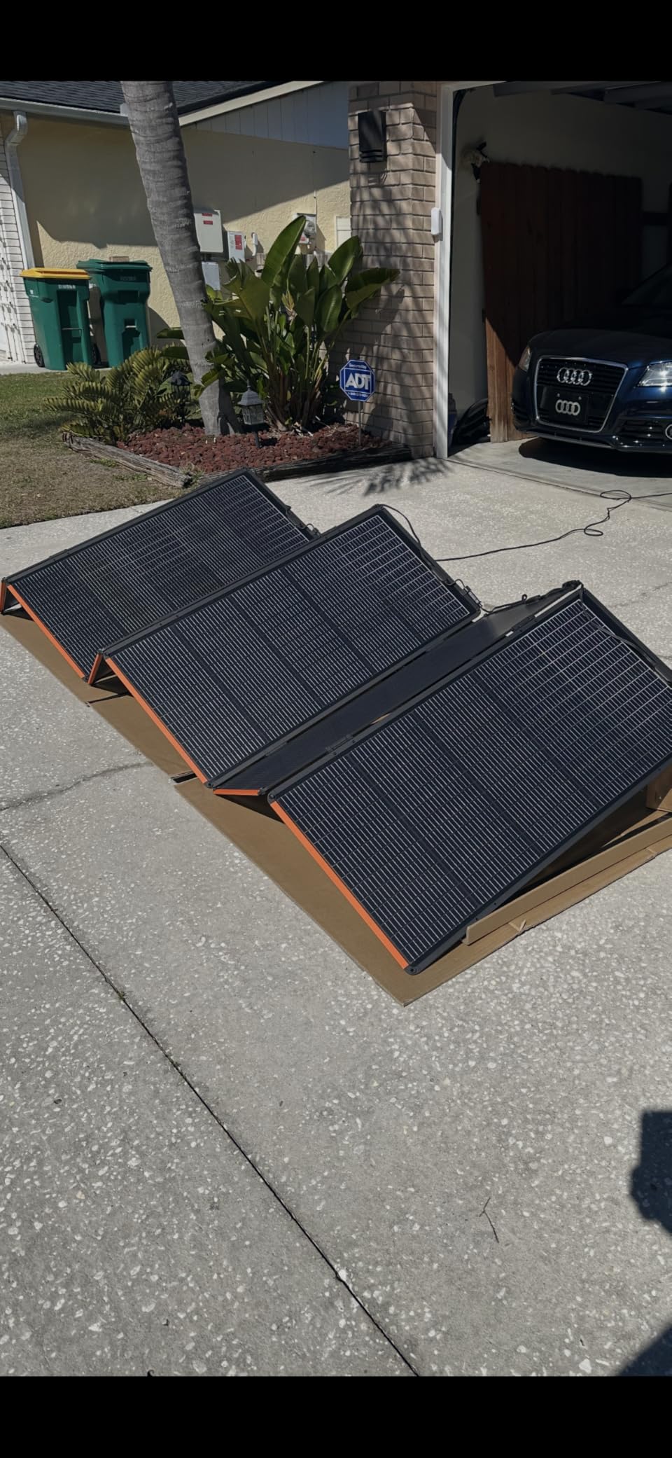 Jackery Solar Generator 5000 Plus Portable Power Station with 2X 500W and Smart Transfer Switch, 5040Wh Power Station, 7200W AC Output Solar Generator for Home Use, Emergency Backup customer photo 1