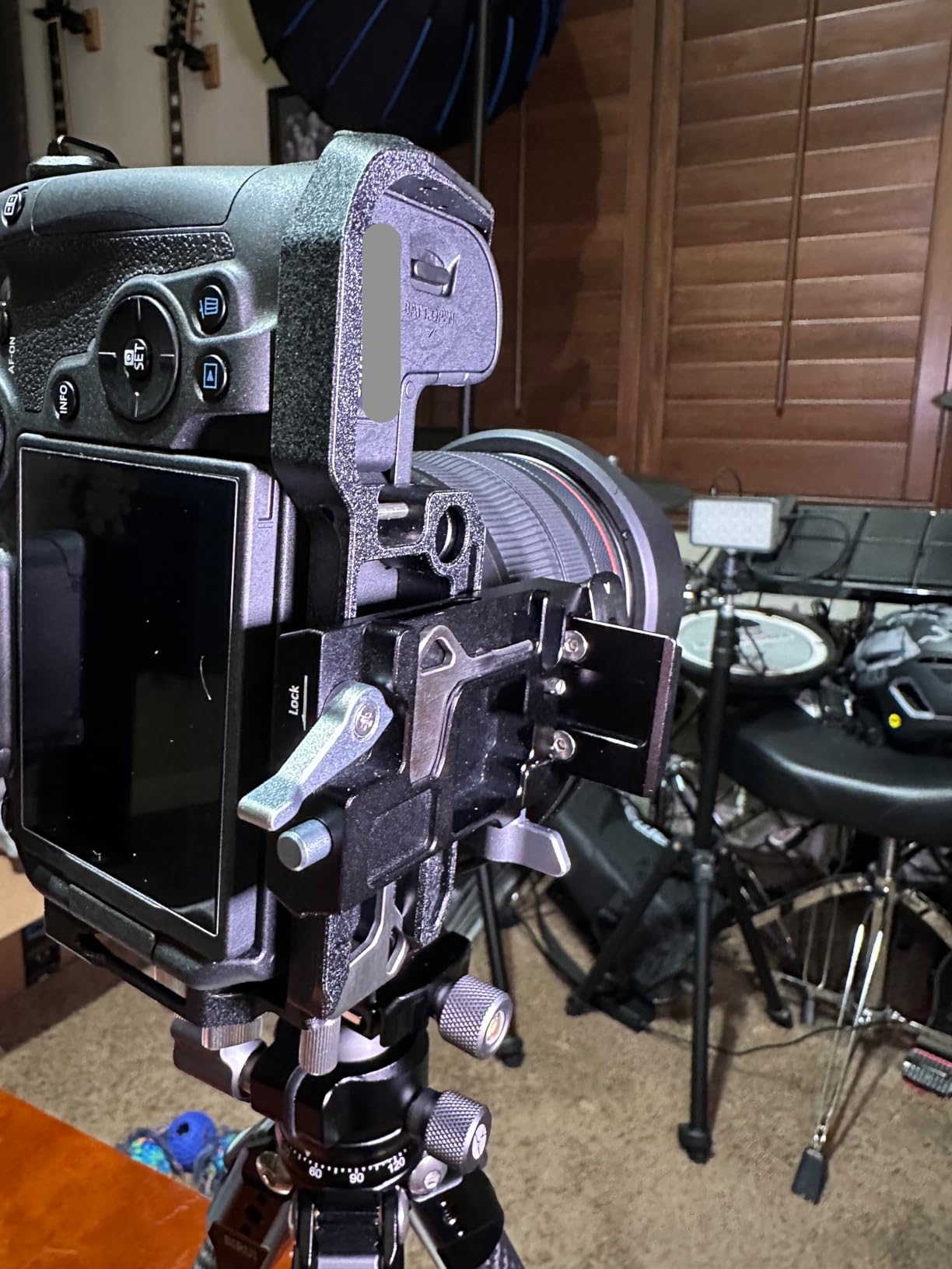 SmallRig Horizontal-to-Vertical Mount Plate Kit for Mirrorless Cameras, for Sony, for FUJIFILM, for Nikon, for Canon, Tripod Mount Ring Lens Mount with Quick Release Plate for Arca Type - 4349 customer photo 1