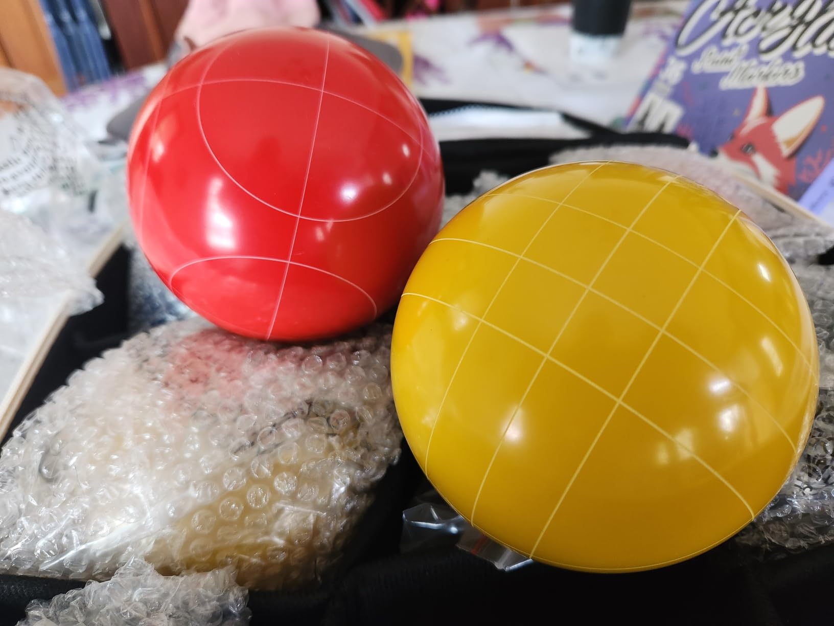 ropoda 107mm Bocce Ball Set Regulation Size and Weight with 8 Resin Bocce Balls, Resin Bocci Balls for Professional Tournament Competition, 60mm Pallino, Nine-Grid Shockproof Carrying Bag(2-8 Players) customer photo 1