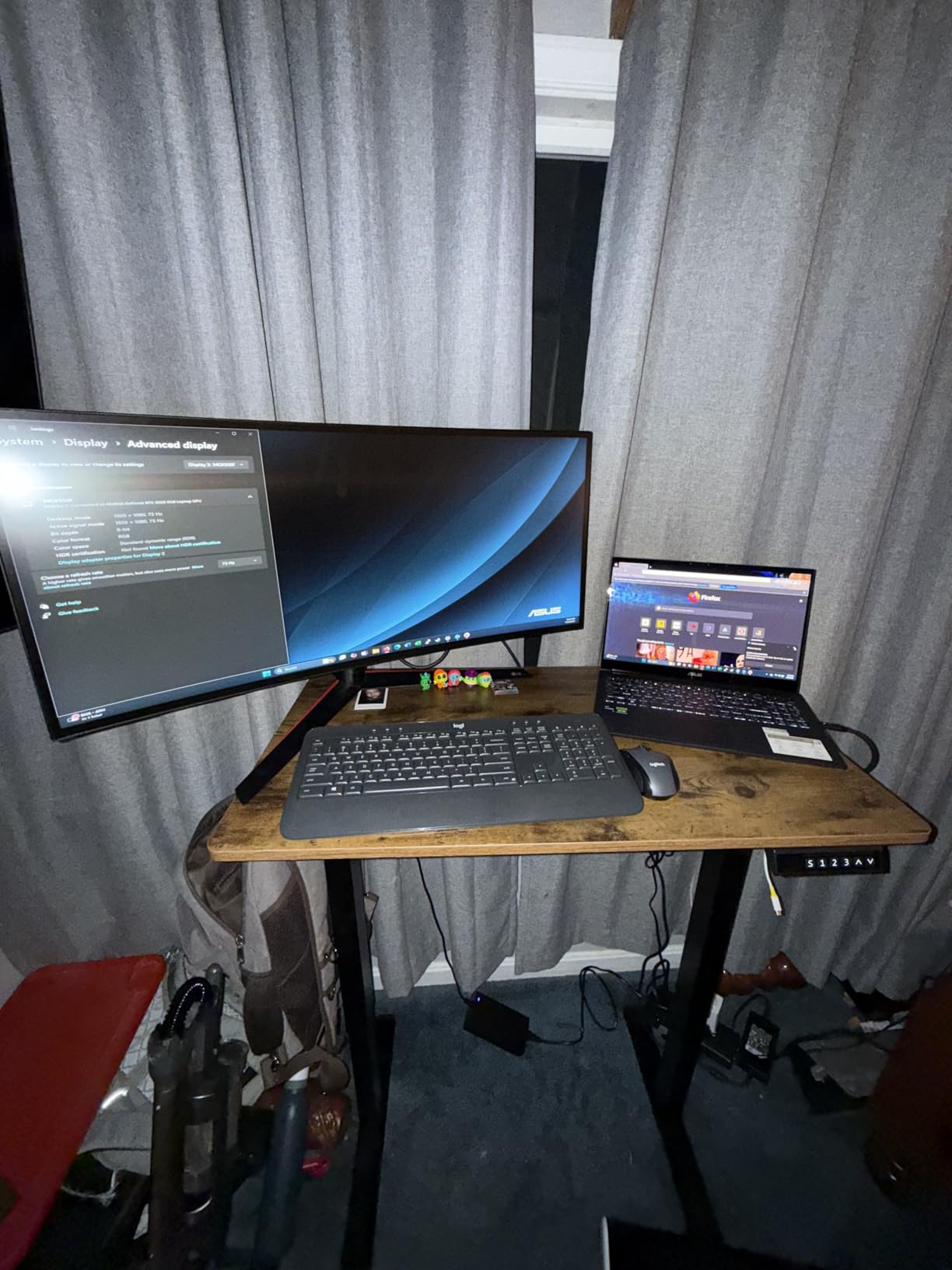 Small Standing Desk, 35