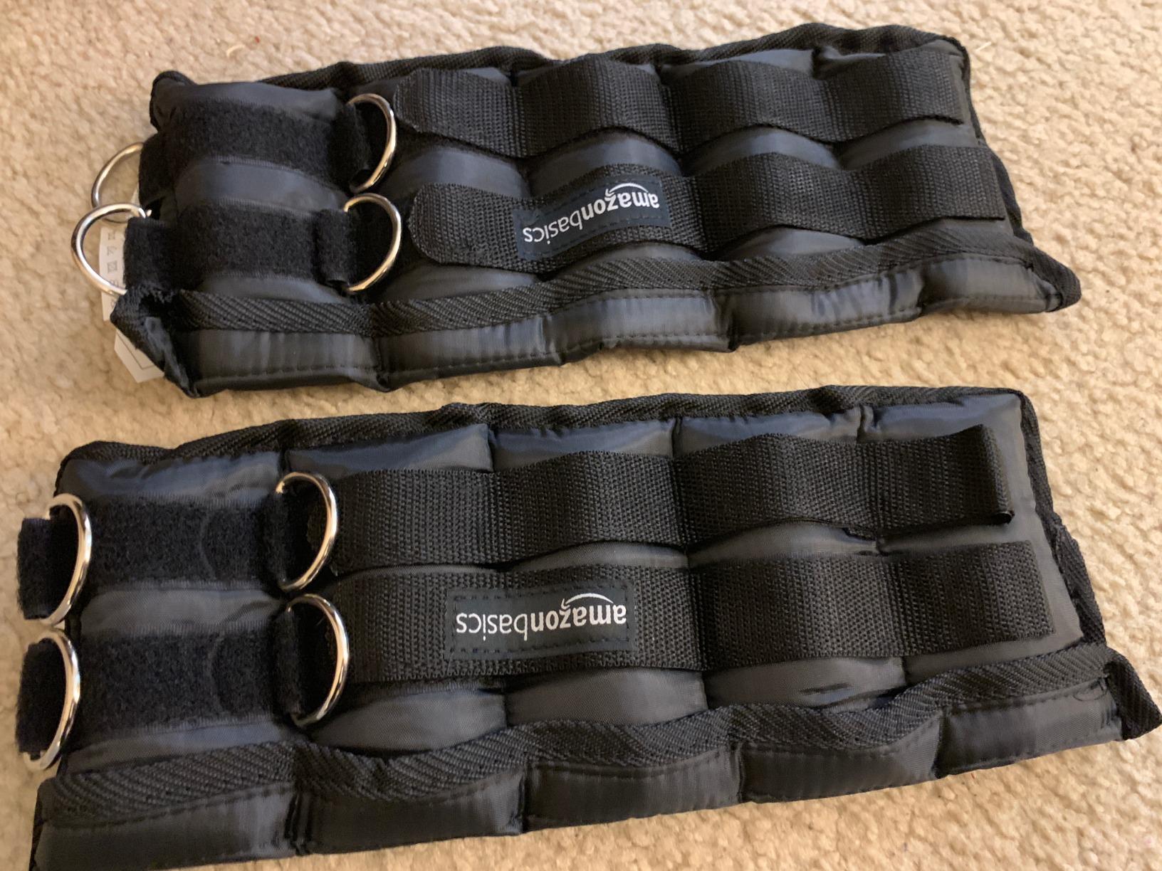 Amazon Basics Adjustable Ankle Weights customer photo 1
