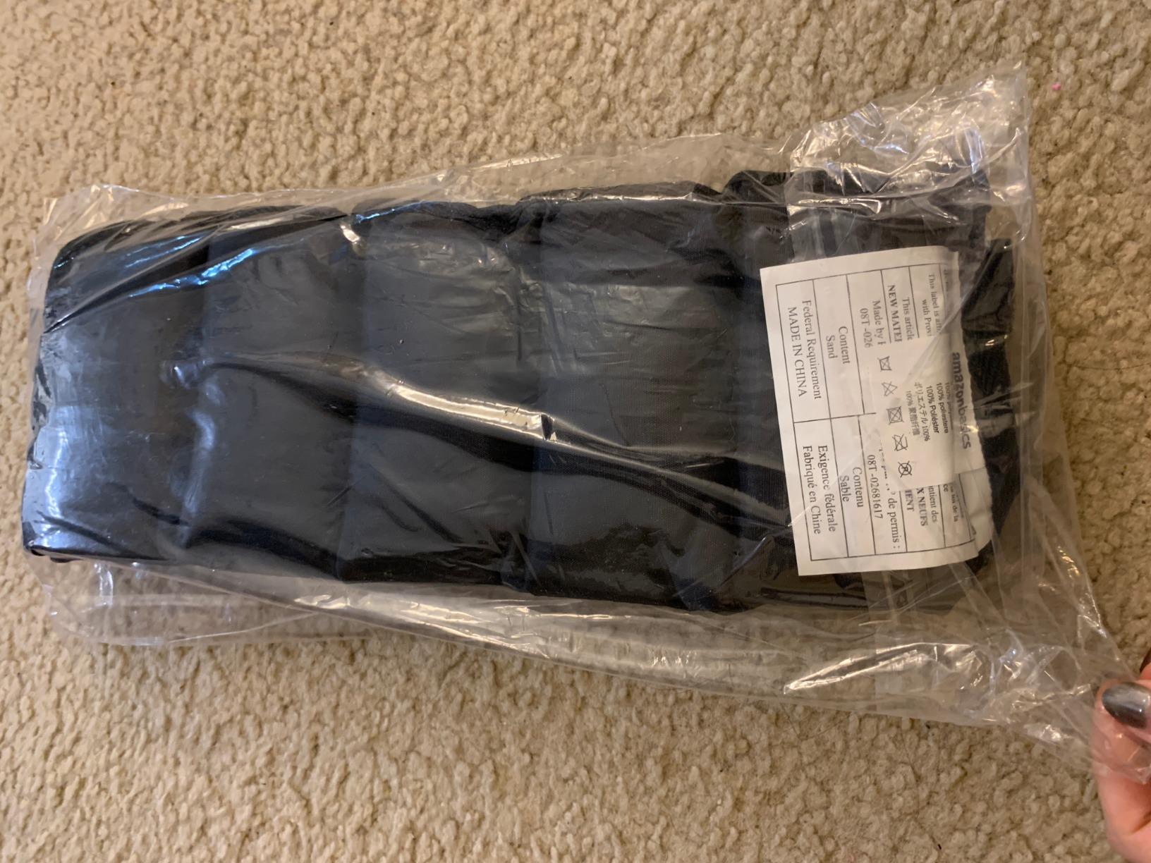 Amazon Basics Adjustable Ankle Weights customer photo 2