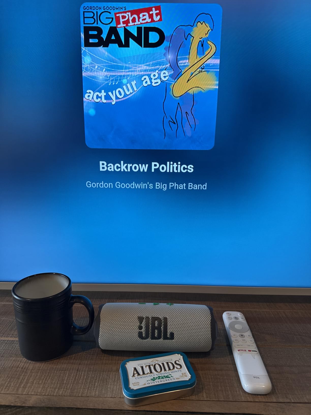 Flip 7 - Portable Waterproof and Drop-Proof Speaker, Bold JBL Pro Sound with AI Sound Boost, 16Hrs of Playtime, and PushLock System with Interchangeable Accessories (Squad) customer photo 1