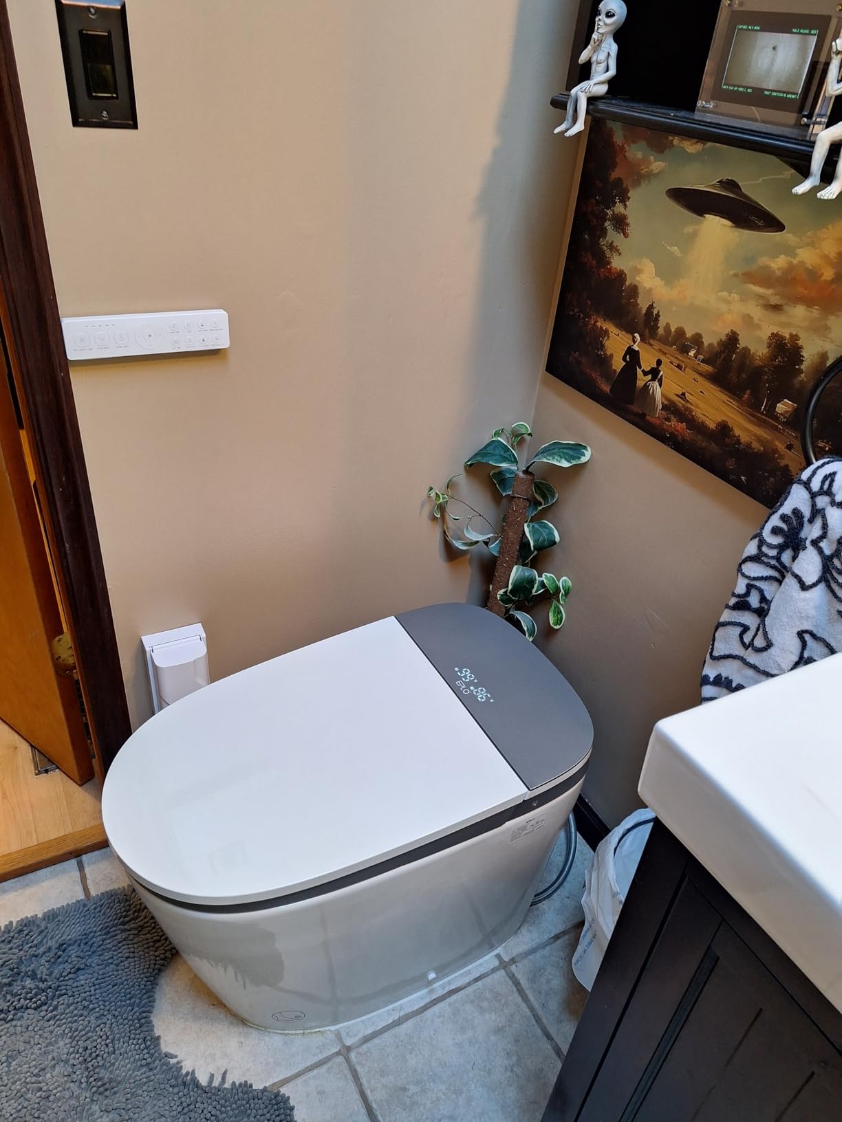 EPLO Smart Toilet Bidet with Auto Open Close,1000 Gram MaP Flush Score,Foam Dispenser, ADA Comfort Height, Blackout Flush,Auto Flush,Heated Seat,One Piece Elongated Toilet with Tank Built in U8MAX customer photo 2