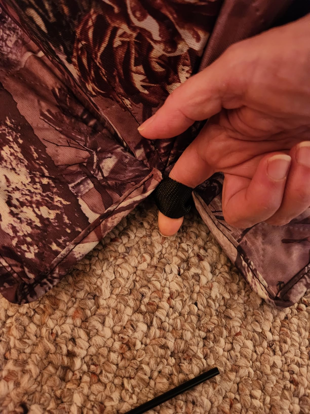 Insulated Hunting Blind for Cold Weather, 300D Oxford Ground Blind with Cotton Layer, 3 See-Through Mesh Windows, Windproof & Warm Hunting Tent for Deer & Turkey Hunting customer photo 2