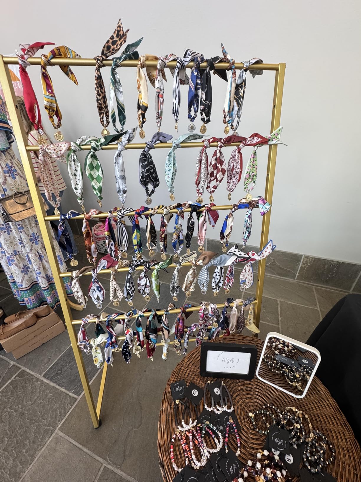Gold Belt Display Scarf &Ties Rack Stand, 360 Degree Rotation Floor Mounted Belt Hanger, Metal Men Closet Belt Organizer Holder Jewelry Necklaces Purse Hanger Shelf for Clothing Store Retail & Home customer photo 1