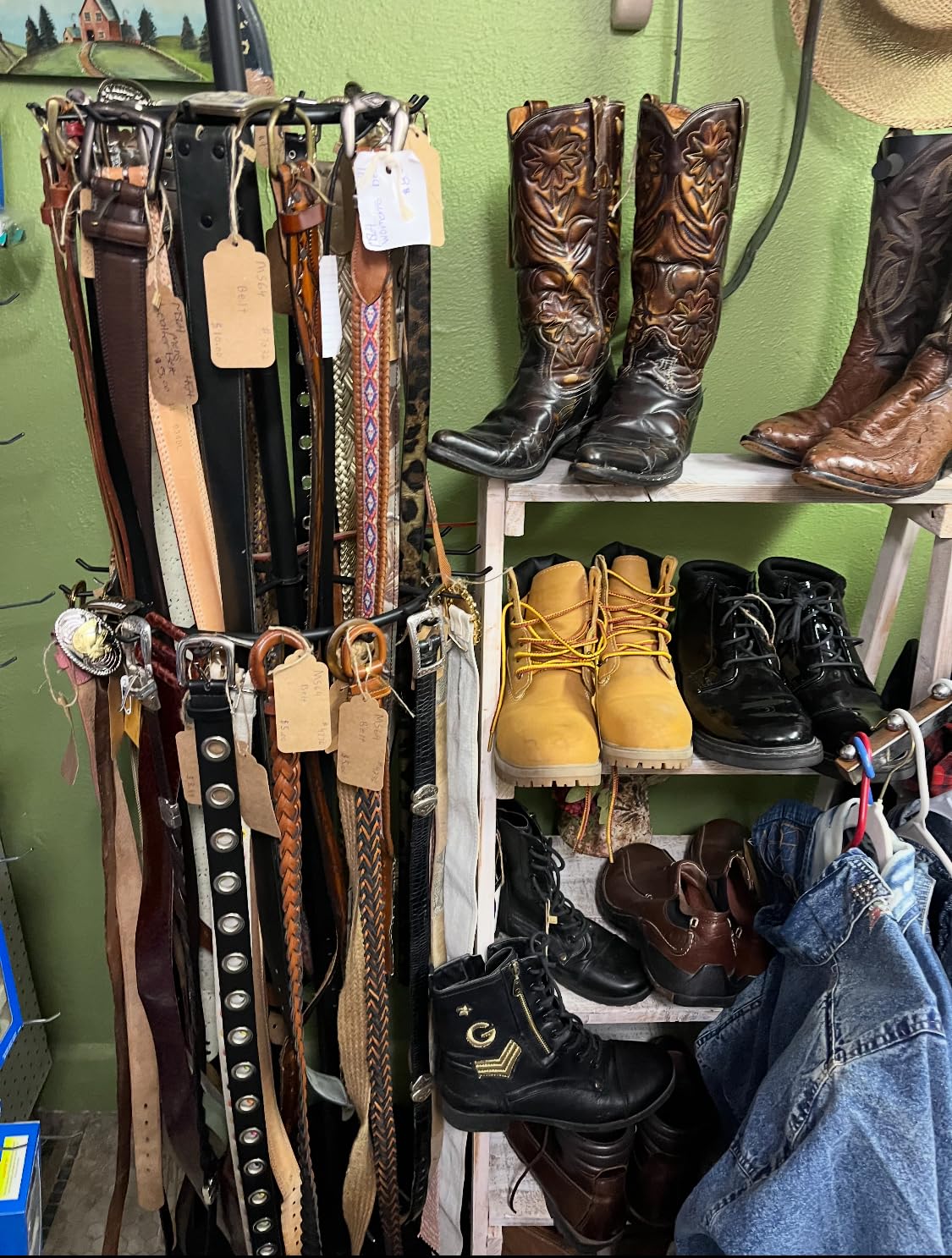 Gold Belt Display Scarf &Ties Rack Stand, 360 Degree Rotation Floor Mounted Belt Hanger, Metal Men Closet Belt Organizer Holder Jewelry Necklaces Purse Hanger Shelf for Clothing Store Retail & Home customer photo 2