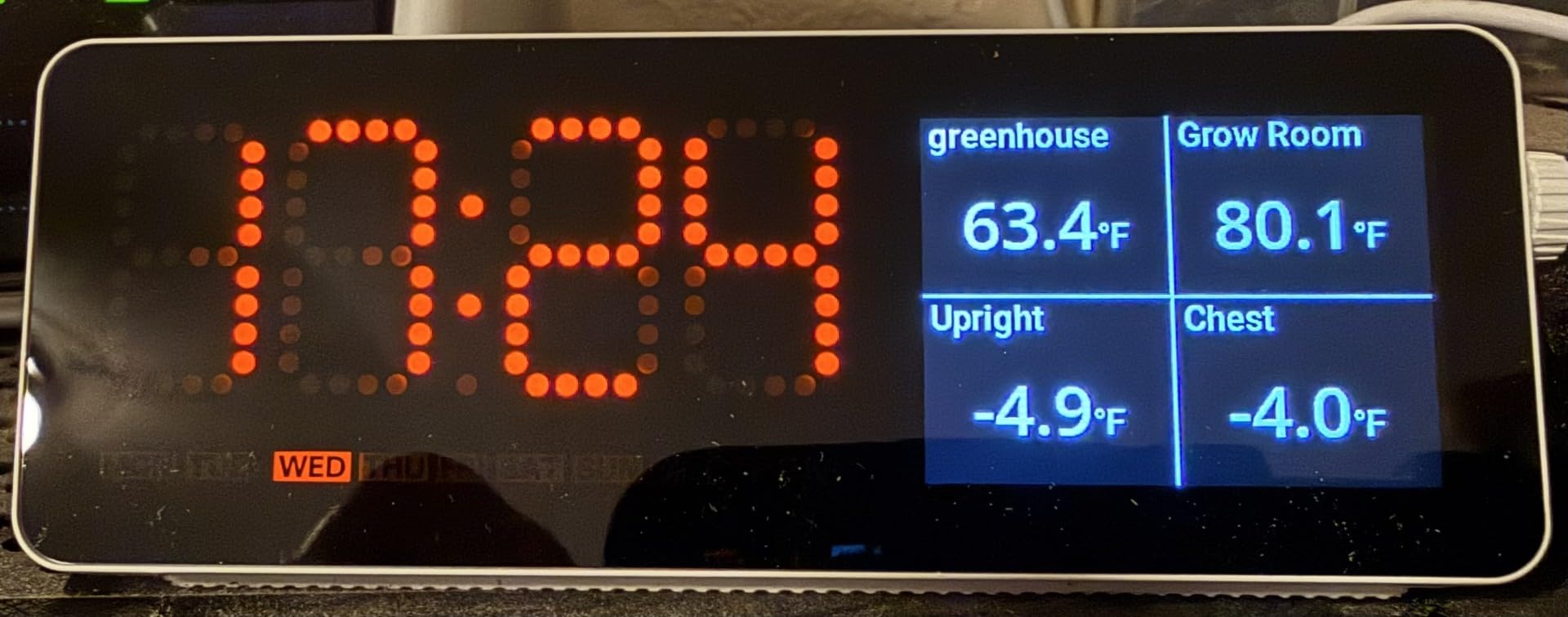 MOCREO WiFi Remote Thermometer Freezer Alarm, 1/3 Mile Long Range, IP66 Waterproof, App Email Alert, with Digital Monitor Hub, 2 Smart Wireless Temperature Sensors customer photo 1
