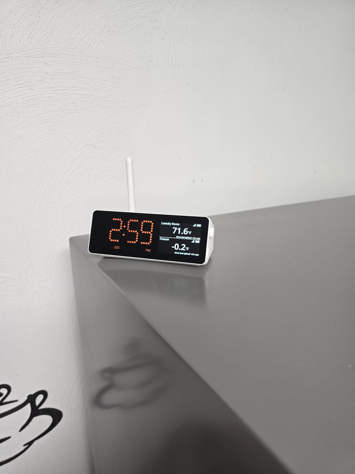 MOCREO WiFi Remote Thermometer Freezer Alarm, 1/3 Mile Long Range, IP66 Waterproof, App Email Alert, with Digital Monitor Hub, 2 Smart Wireless Temperature Sensors customer photo 2