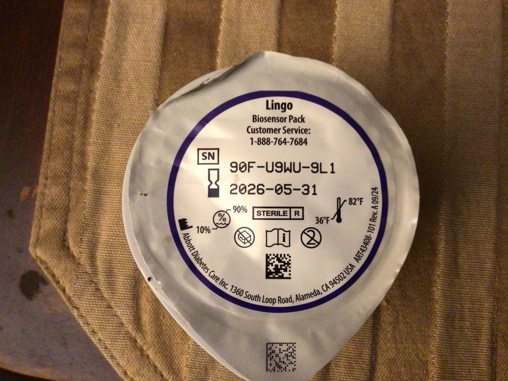 Lingo Continuous Glucose Monitor (CGM). Made by Abbott. Optimize Your Nutrition with Real-time Glucose Data & Insights. 1 Lingo biosensor lasts up to 14 Days*. Works with iOS and Android. US Only. customer photo 2