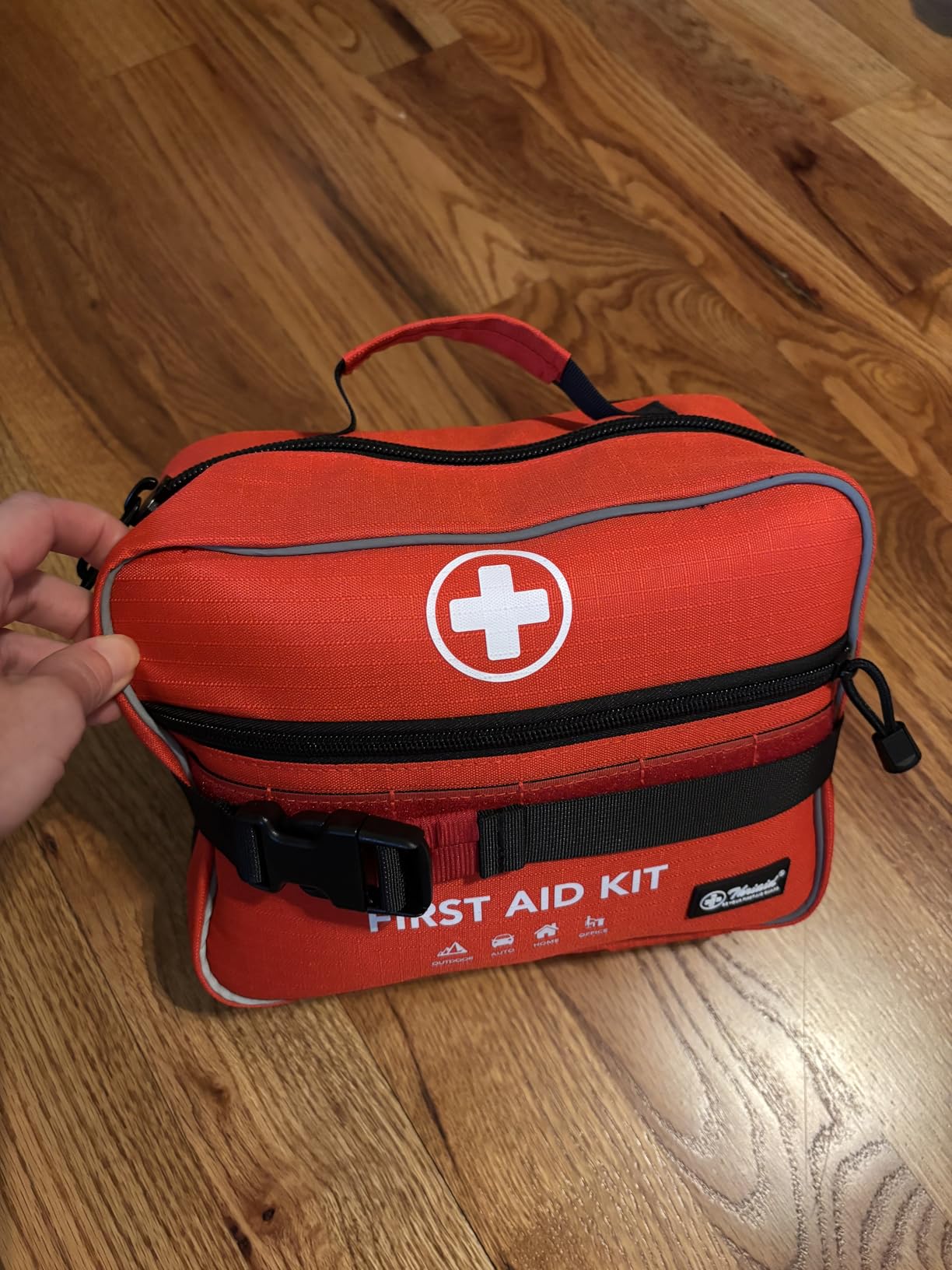 430 Piece First Aid Kit, Well-Organized Premium Waterproof Compact Trauma Medical Kits for Any Emergencies, Ideal for Home, Office, Car, Travel, Outdoor, Camping, Hiking, Boating (Red) customer photo 1