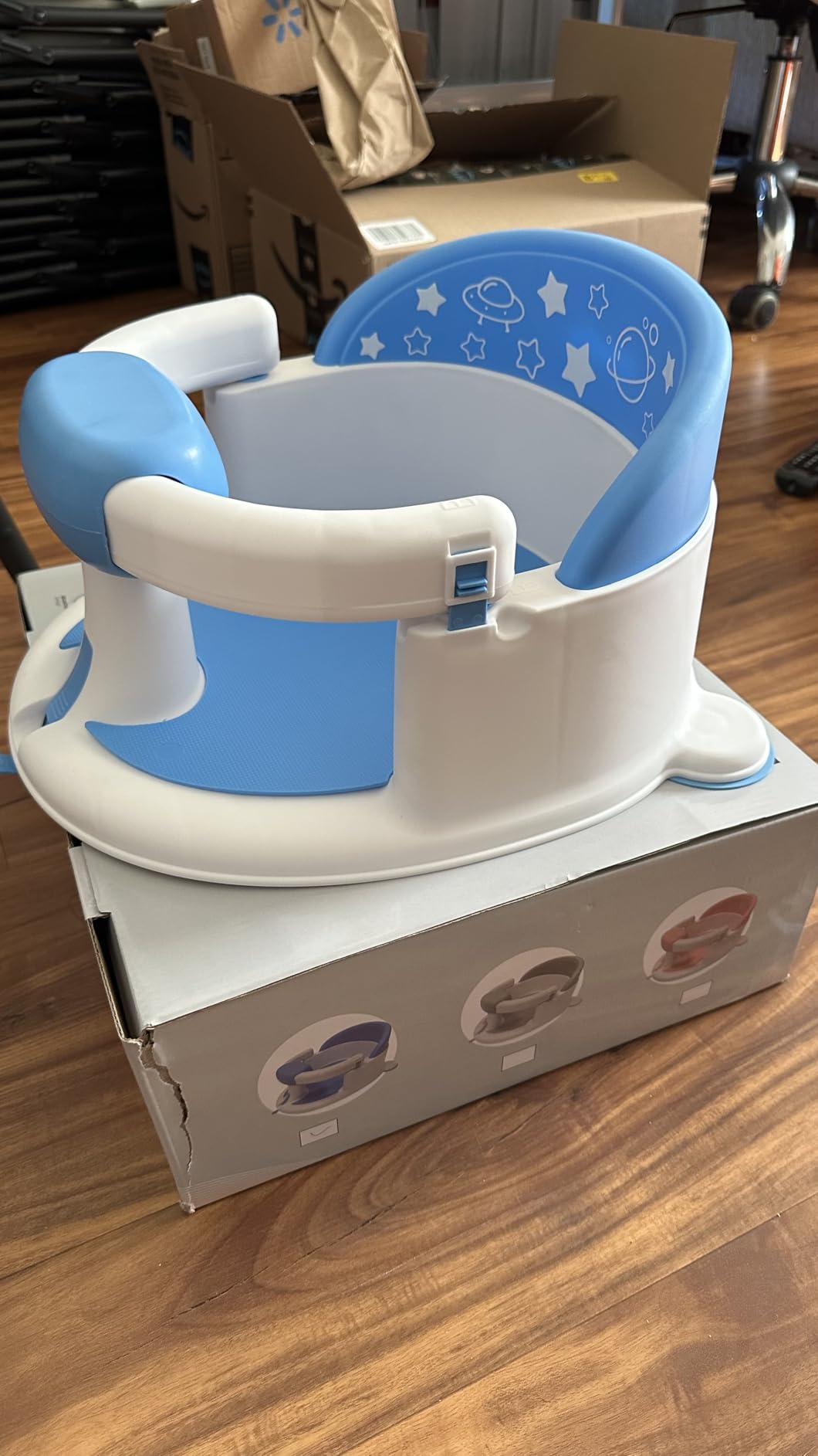 Baby Bath Seat for Babies 6 Months & up,Baby Bathtub Chair,Non-Slip Toddler Bath Support,Sit Up Bath Seat for Baby,Safe Infant & Newborn Bathtub Chair with Soft Cushion,Gray customer photo 2