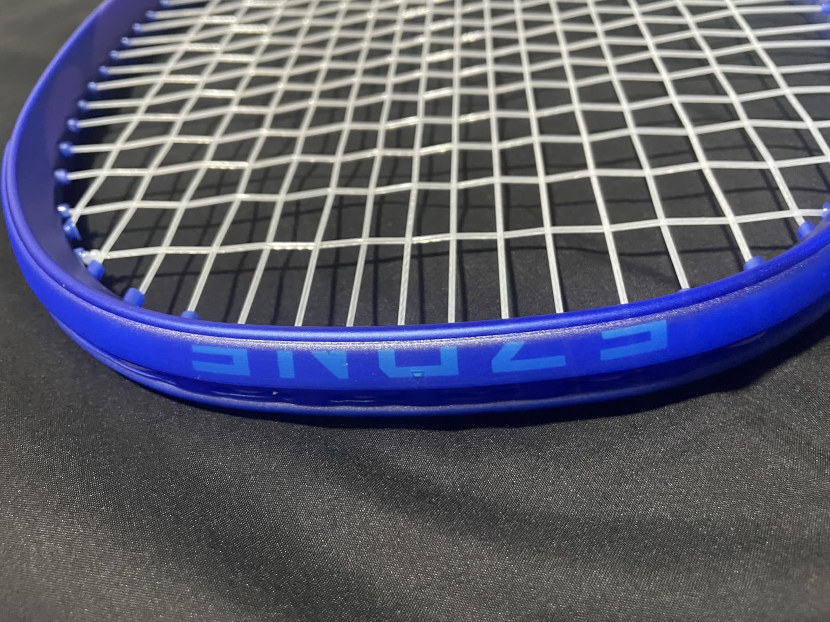 YONEX Unisex EZONE 100 Blast Blue Racquet | Powerful 16x19 Strings Arm-Friendly Graphite Racket for Advanced Tennis Players customer photo 3