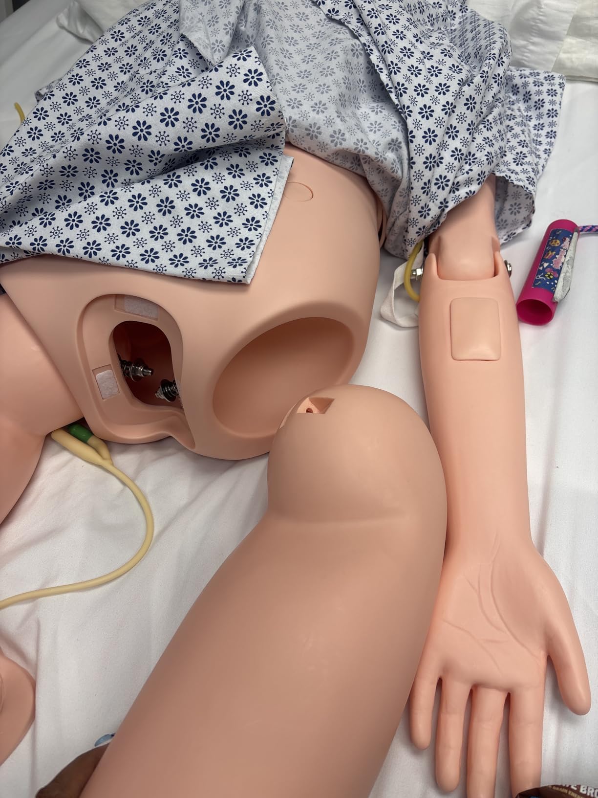 Patient Care Medical Manikin, 5.24ft Life Size Medical Mannequin for Training Multifunction Nursing Training Mannequins for Students Nursing Education Teaching Medical Training Skills(Famale) customer photo 1
