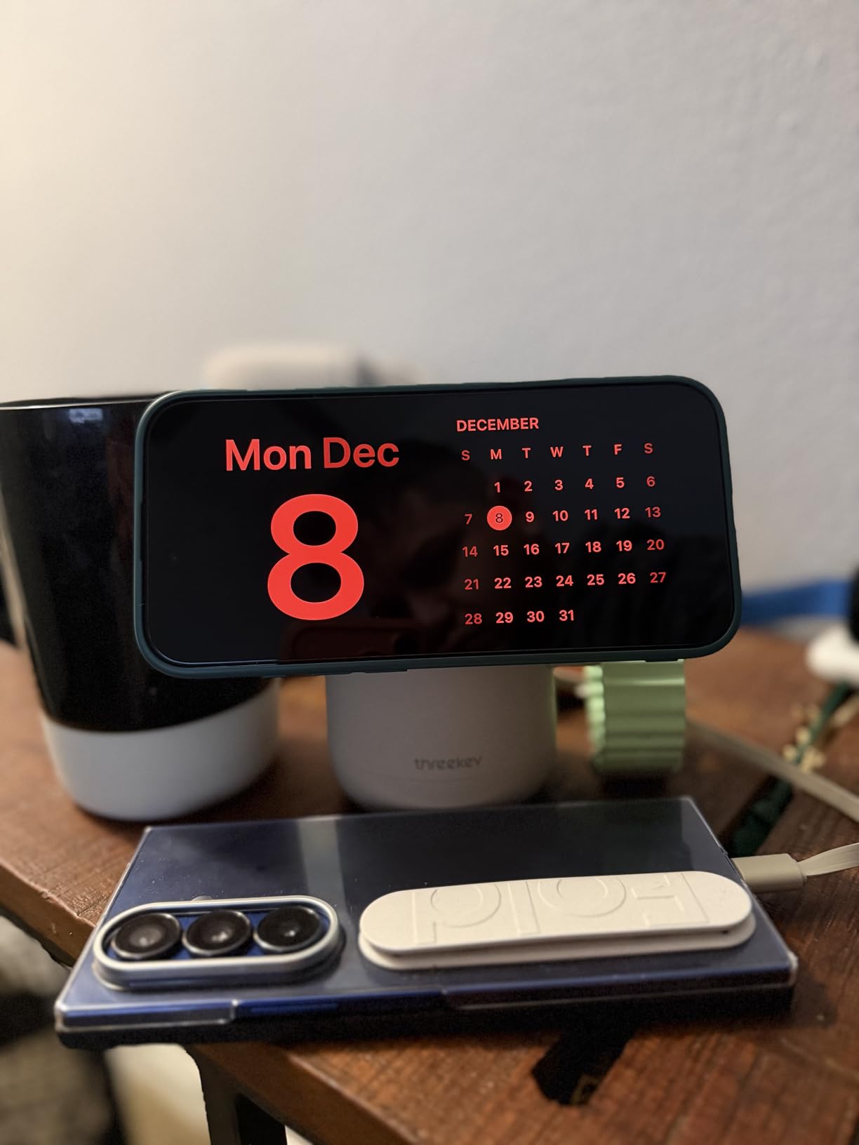 MFI Certified by Apple, 4 in 1 Magsafe Wireless Charging Station, Qi2 15W Magsafe Charger for iPhone 17/16/15/14/13/12 Series, iWatch, Airpods, iPad, 65W Charger Included (Sand, 4 in 1) customer photo 1