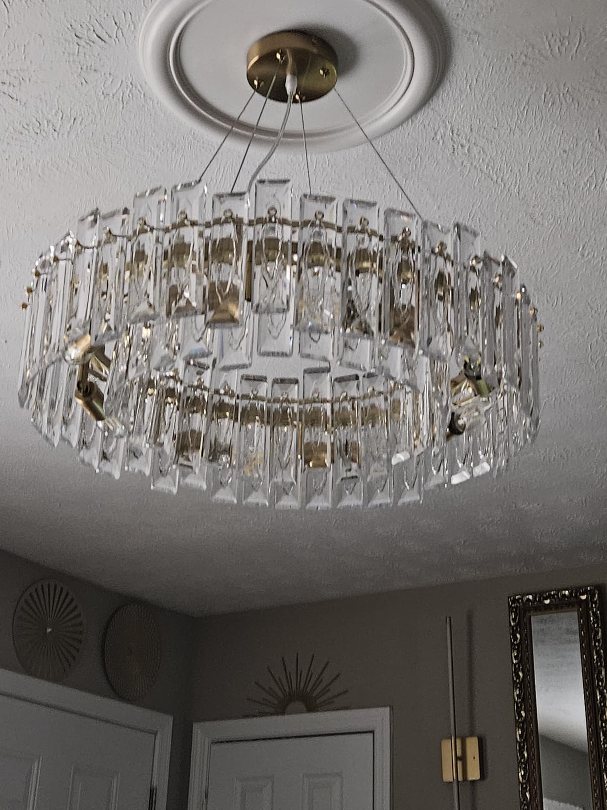 Modern Luxury K9 Crystal Chandelier 8-Lights Gold Round Pendant Light Easy Install Ceiling Hanging Light Fixture for Dining Living Room Kitchen Island Entryway Foyer D23.6 customer photo 1