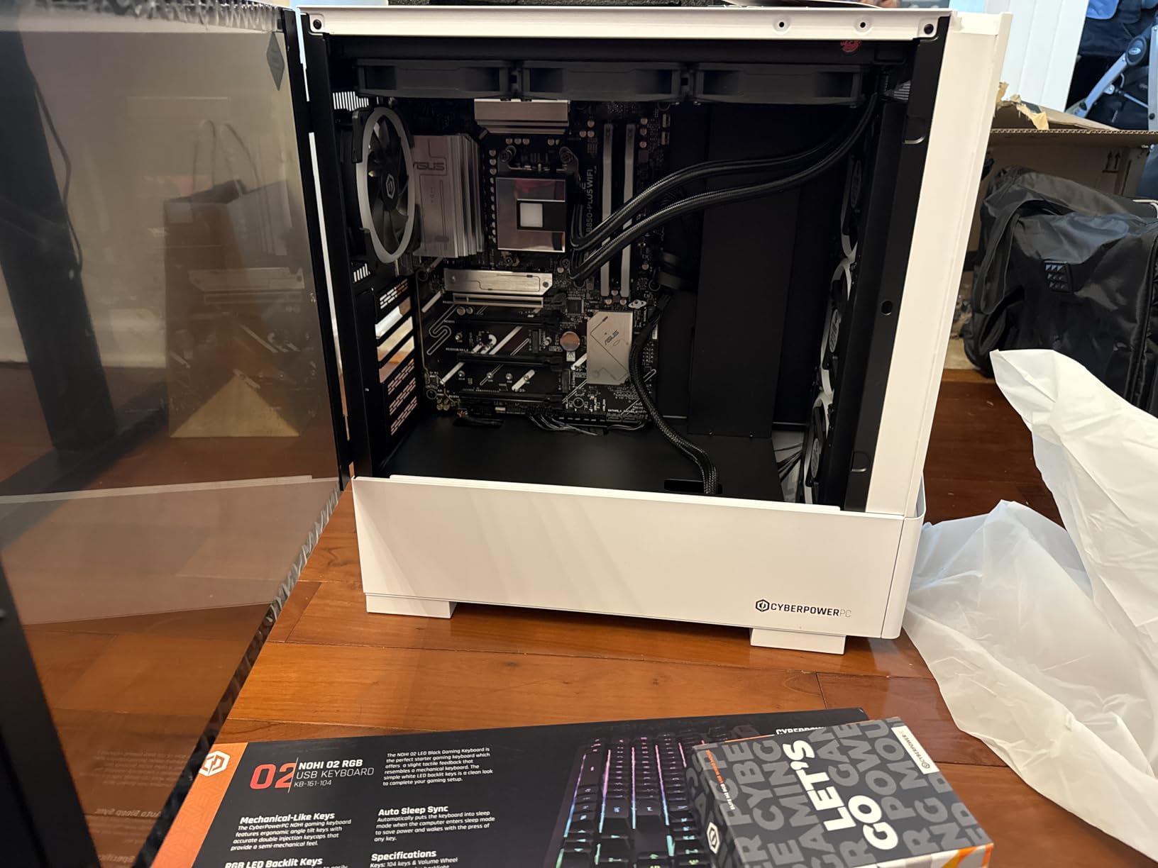 CYBERPOWERPC Gamer Supreme Gaming PC, AMD Ryzen 7 9800X3D 4.7GHz, GeForce RTX 5070 12GB, 32GB DDR5, 1TB PCIe 4.0 SSD, WiFi Ready & Windows 11 Home (SLC8470A6) customer photo 1