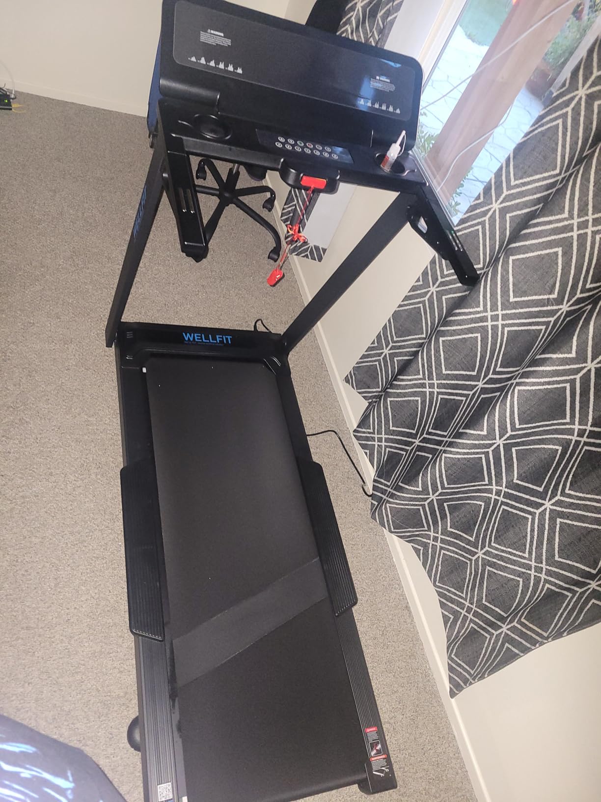 WELLFIT Auto Incline Treadmill 15% Incline 4.5HP 500 lbs Capacity customer photo 1