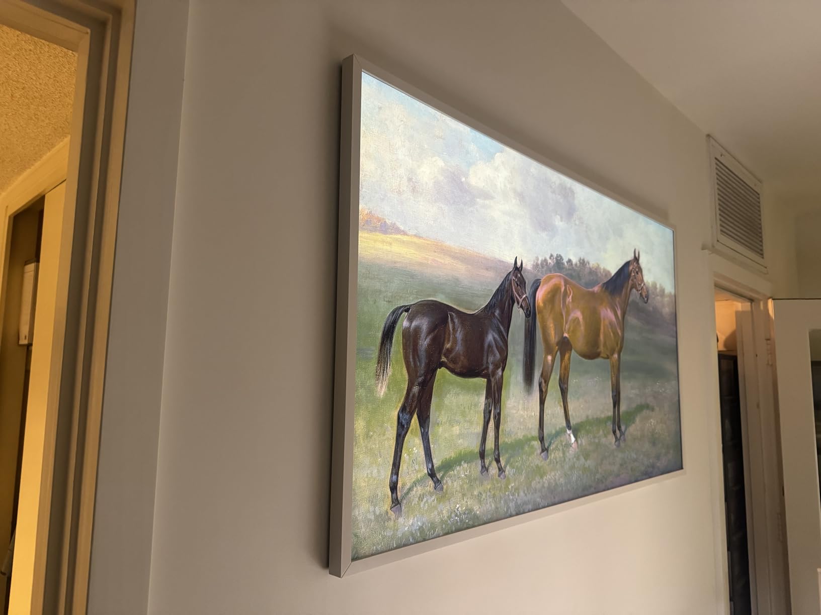 50-Inch Class The Frame LS03F 4K QLED Smart TV (2025 Model) Slim Fit Wall Mount, Modern Frame Design, NQ4 AI Gen2 Processor, Art Mode, Artful Picture Quality, Samsung Vision AI, Alexa Built-in customer photo 2