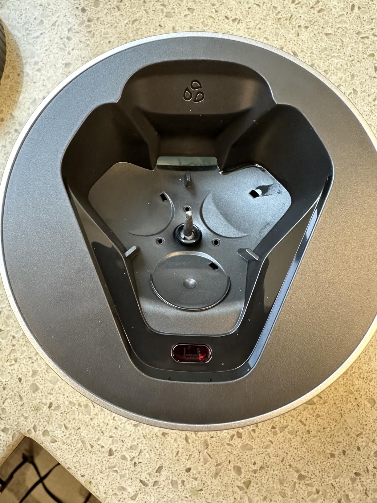 Philips Norelco Shaver i9000 Prestige Ultra, Wet & Dry Electric Shaver, White Gold, SenseIQ Pro Technology, Triple Lift & Cut System, 360 Rotating NanoTech Precision Blades, Beard Styler, XP9403/88 customer photo 2