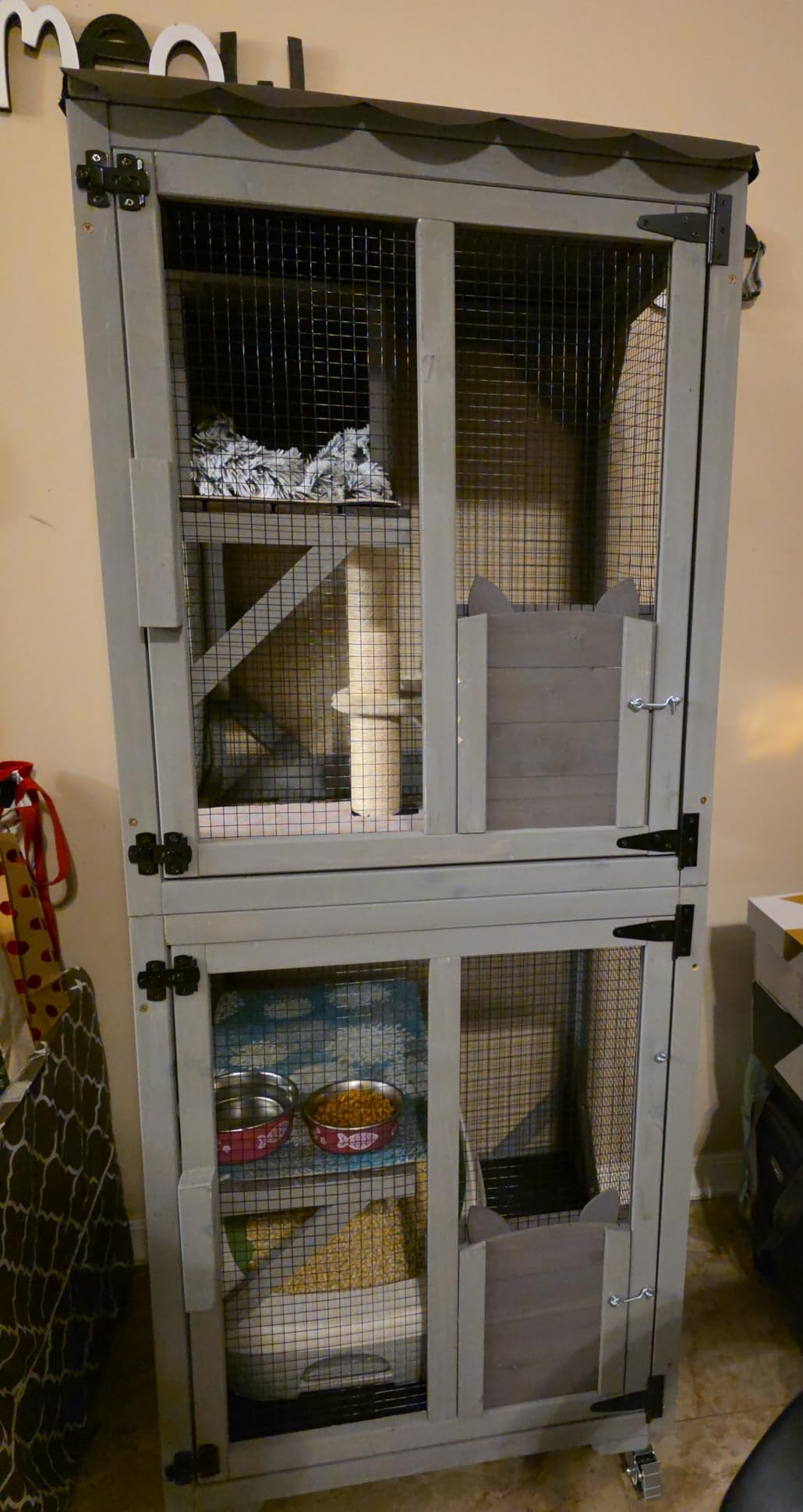 Large Catio Outdoor Cat Enclosure with Condos, Wood Catio Walk in Cat House, Kitty Shelter Indoor with Waterproof Roof customer photo 2