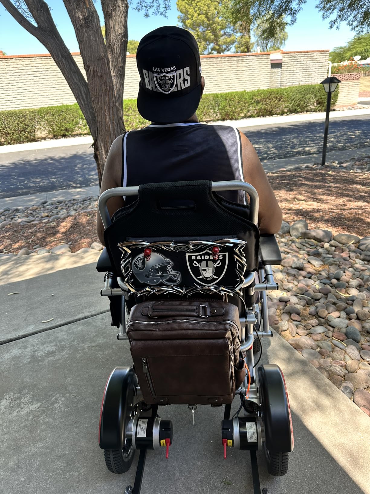 Muvon Mobility Equinox Power Wheelchair - Lightweight & Foldable Heavy-Duty 350W Dual Motor, Remote Control, Reclinable Backrest, 25 Mile Range Dual Batteries Electric Wheelchair customer photo 3