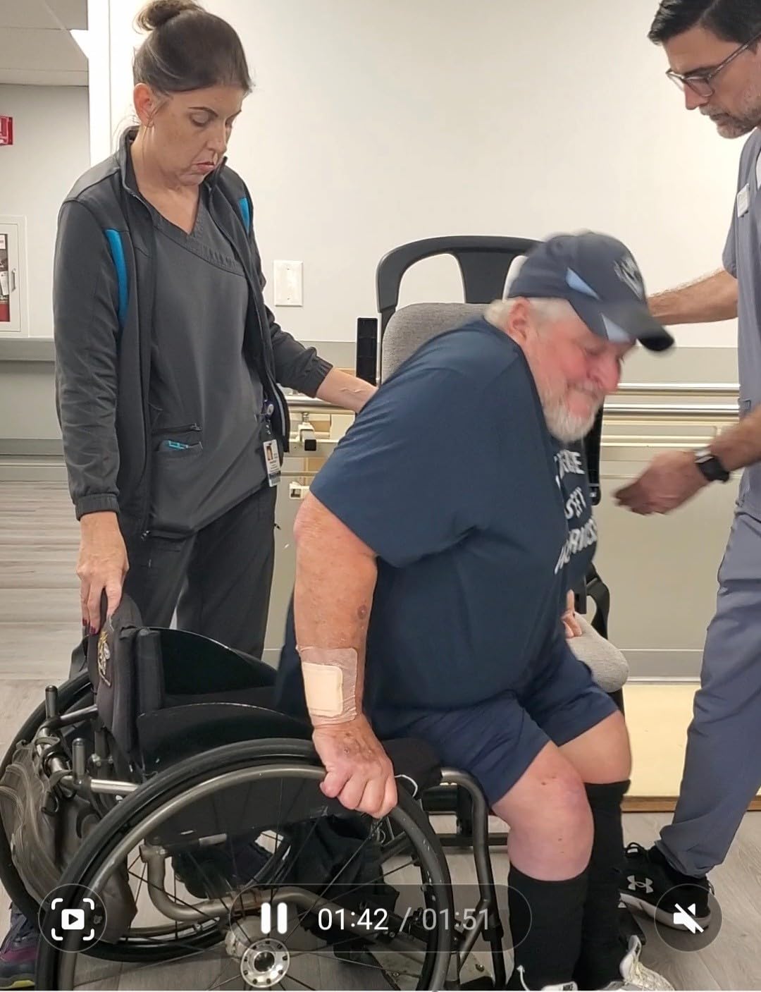 VOCIC Upgrade Electric Floor Lift for Elderly Falls, Heavy Duty Lift Chair with T-stabilized Base, Help You Get Up from Floor, Support Up to 440 LBS, AX15 customer photo 1
