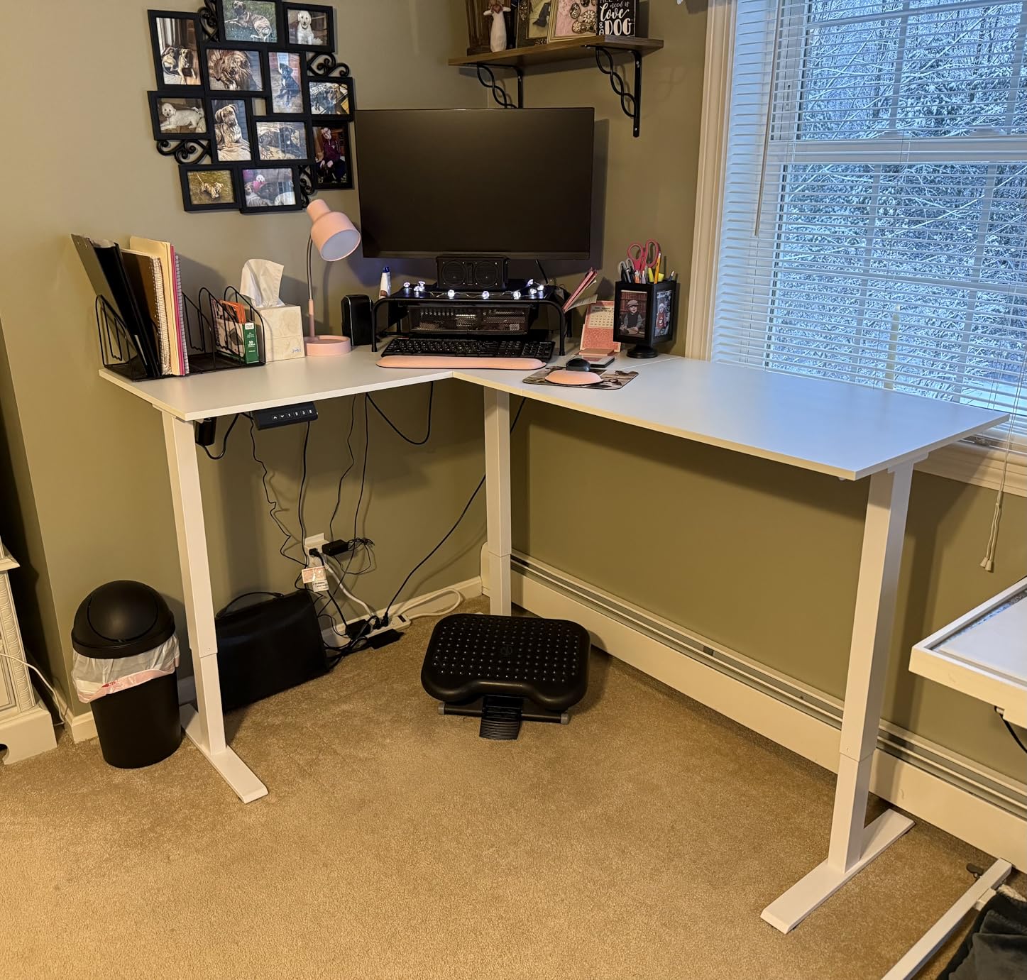 Casaottima 63 Inch Electric L-Shaped Standing Desk, Reversible Corner Desk with Height Adjustment, Large Ergonomic Workstation for Home Office, Reception Room, White customer photo 2