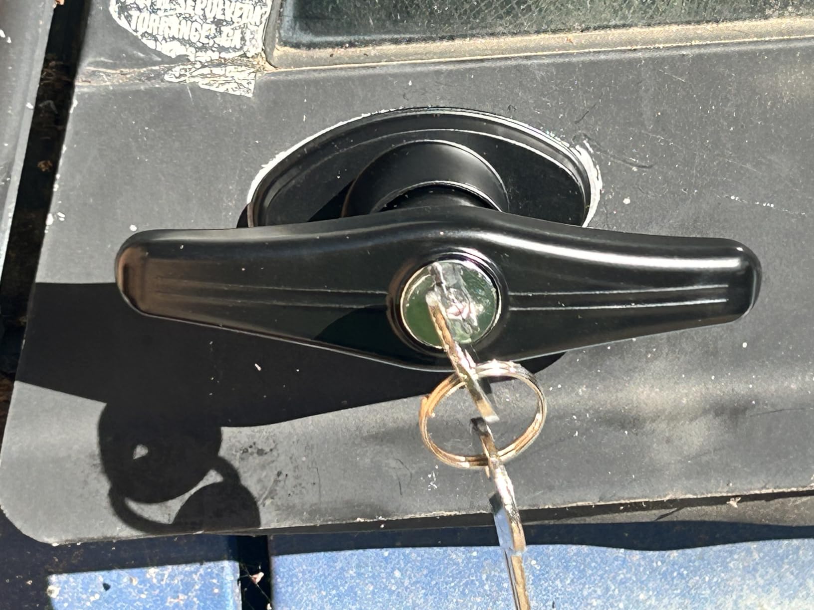 2PCS Truck Cap Locking T-Handle, Camper Shell Accessories, T-Handle Latch with Keyed Lock customer photo 1