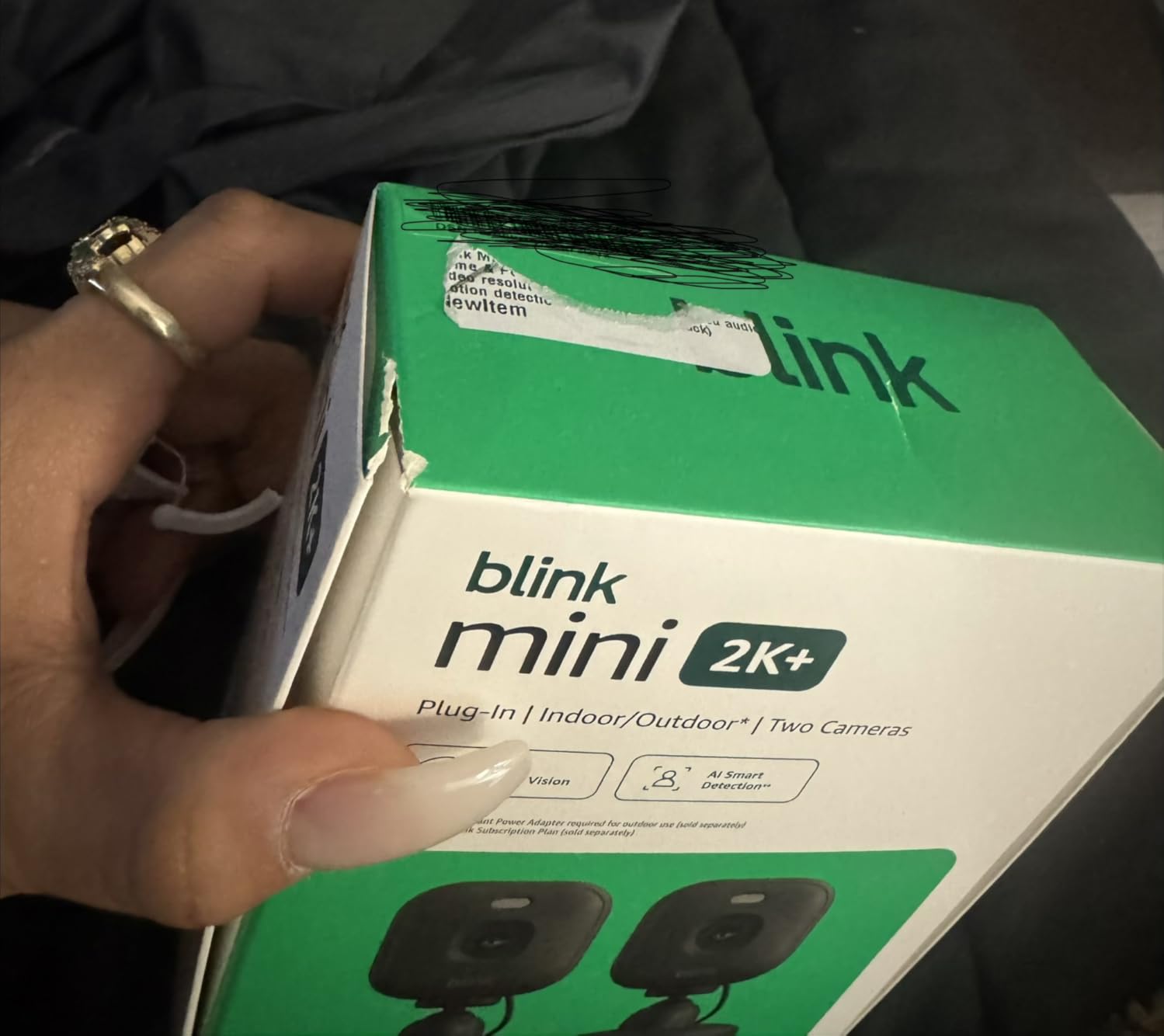 Blink Mini 2K+ (newest model) - Plug-in Home & Pet Indoor Security Camera with 2K video resolution, night vision, enhanced audio, motion detection - 1 camera (White) customer photo 2