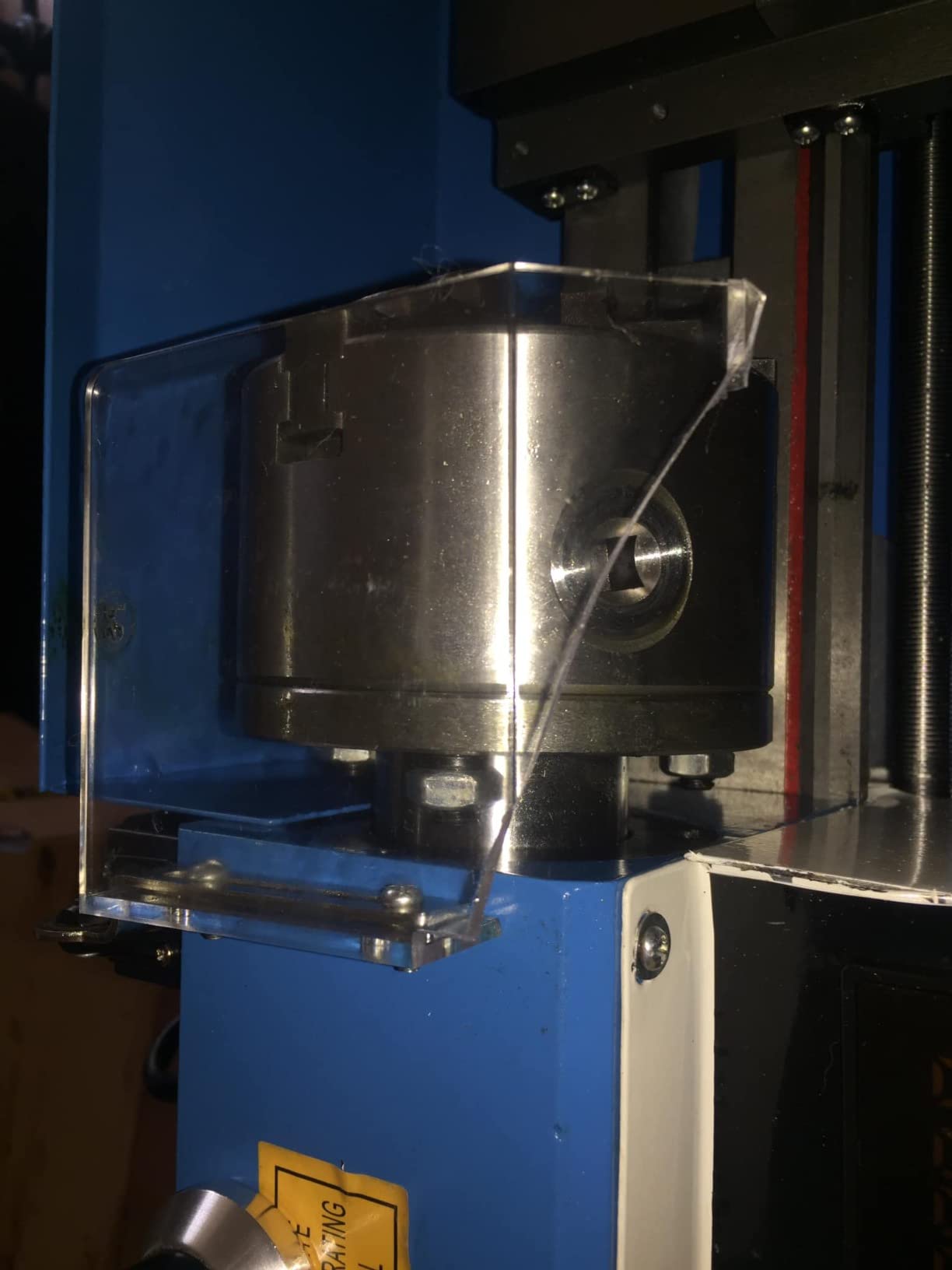 VEVOR High-quality Metal Lathe, 8 x 16 in, 550W Benchtop Lathe Machine, 0-2500 RPM Variable Speed, with 0.0003 in Spindle Accuracy Metal Gear, for Precision Parts Thread Soft Metals Wood customer photo 1
