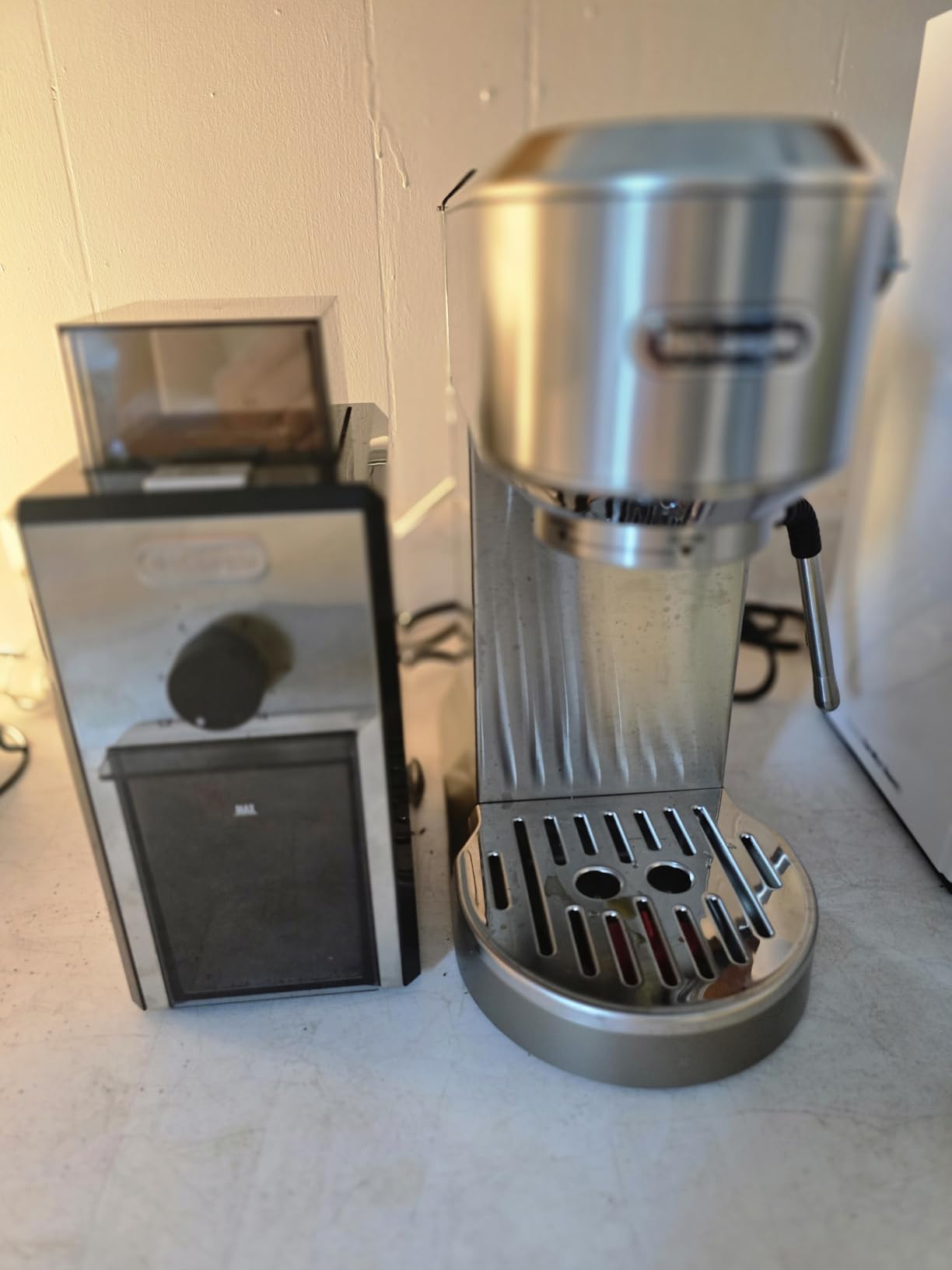 De'Longhi Dedica Duo Compact Espresso Machine - Cold Brew Coffee Maker with Milk Frother Wand- for Espresso, Hot & Iced Coffee, Cappuccinos, Lattes & Home Barista Brewing, Stainless Steel Finish customer photo 2
