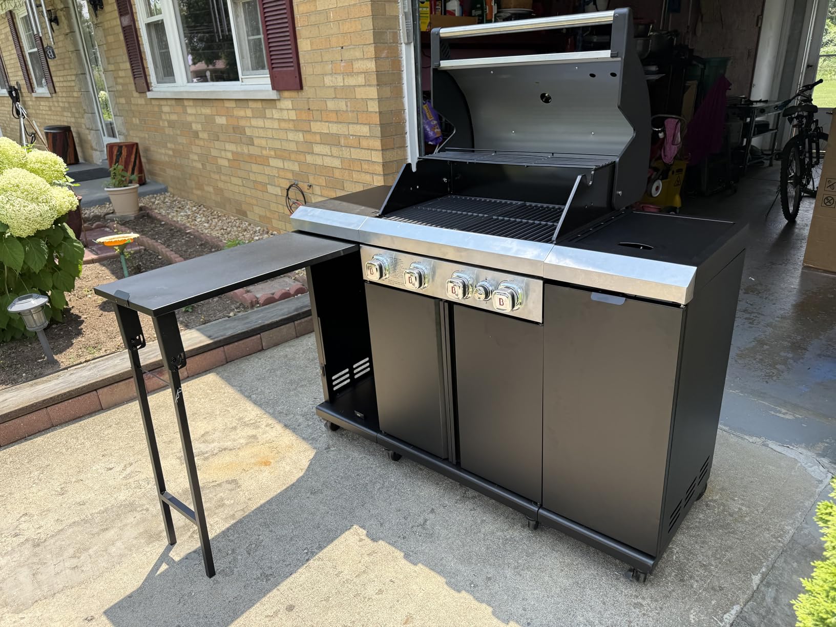 Brand-Man 4-Burner Gas Outdoor Kitchen Grill Island with Side Burner - 44,000 BTU Stainless Steel BBQ Grill Station with Storage Cabinets, Fold-out Prep Table, LPG/NG Convertible, Black customer photo 2