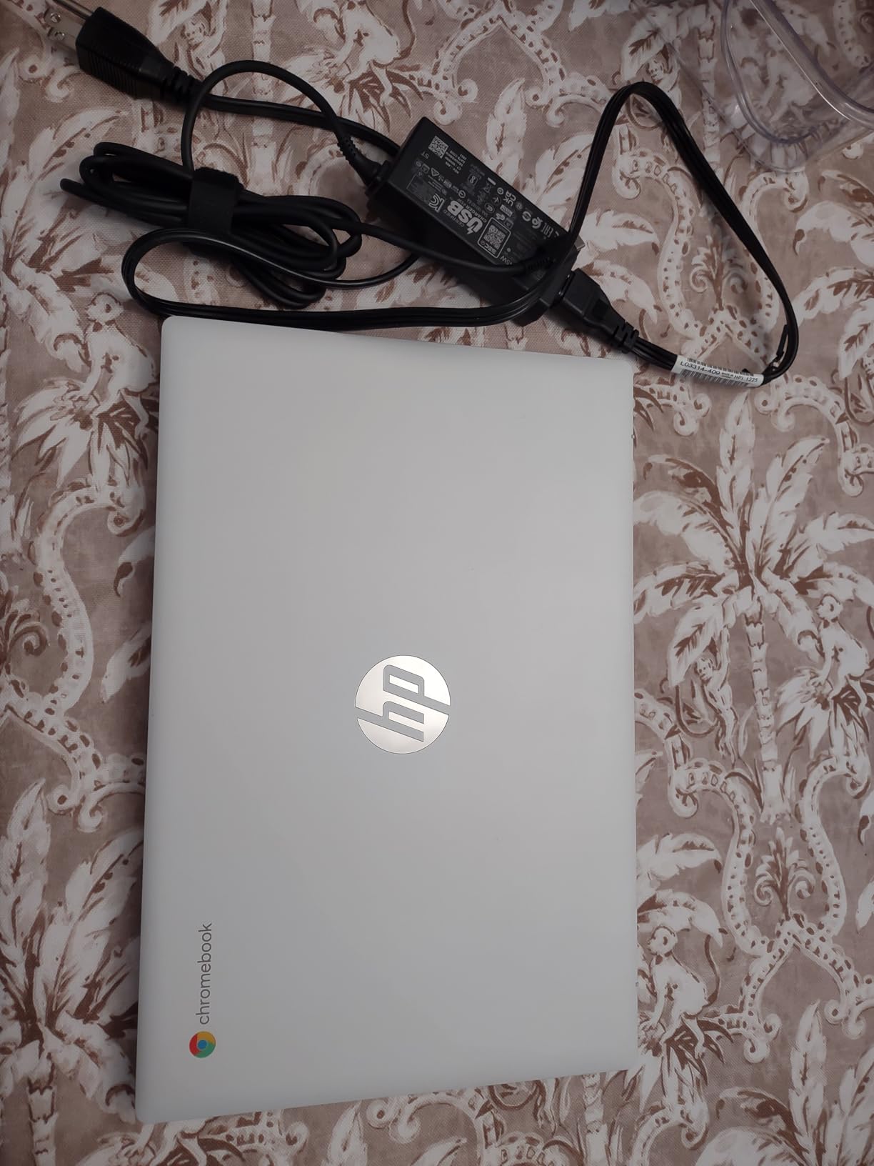 HP Chromebook 14 inch Laptop, HD Display, Intel Processor N100, 4 GB RAM, 64 GB eMMC, Intel UHD Graphics, Chrome OS, Glacier Silver, 14a-nf0019nr customer photo 2