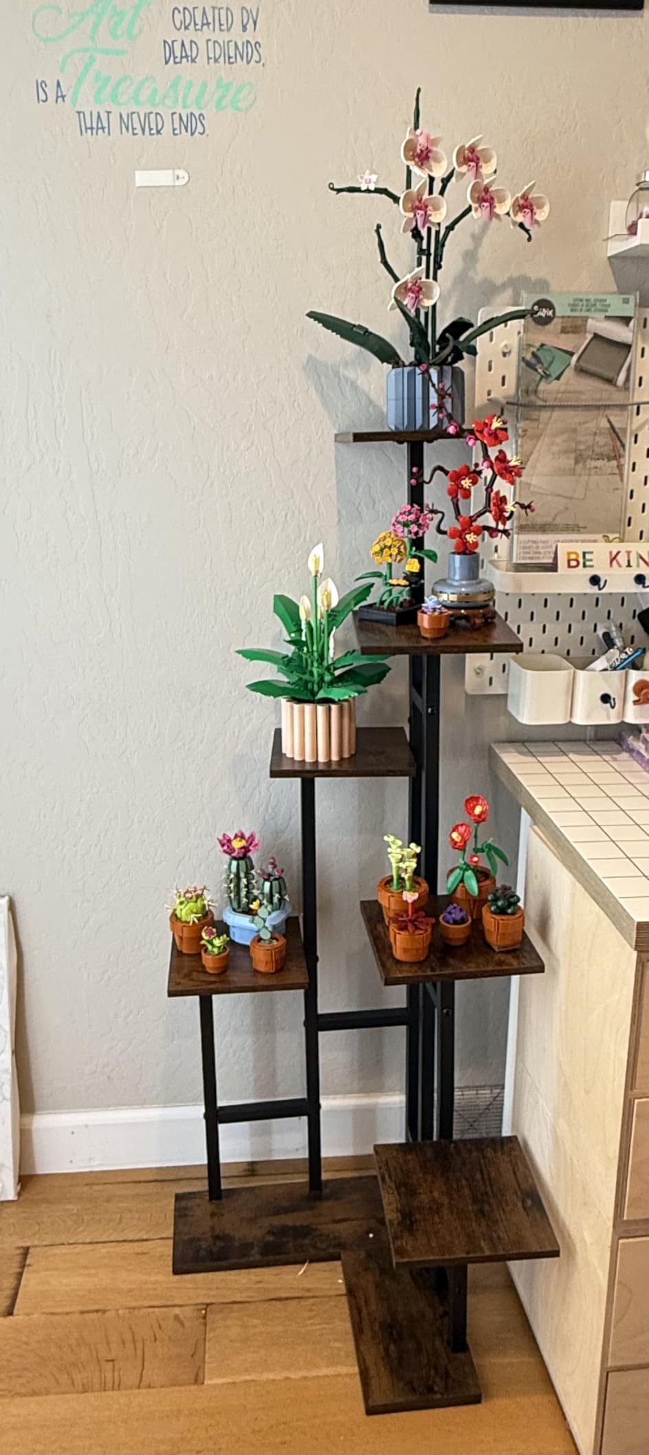 HOOBRO Corner Plant Stand Indoor, 7-Tier Plant Shelf for Multiple Indoor Plants, Corner Plant Rack Organizer, Square Flower Stand, for Living Room, Balcony, Patio, Rustic Brown and Black customer photo 1