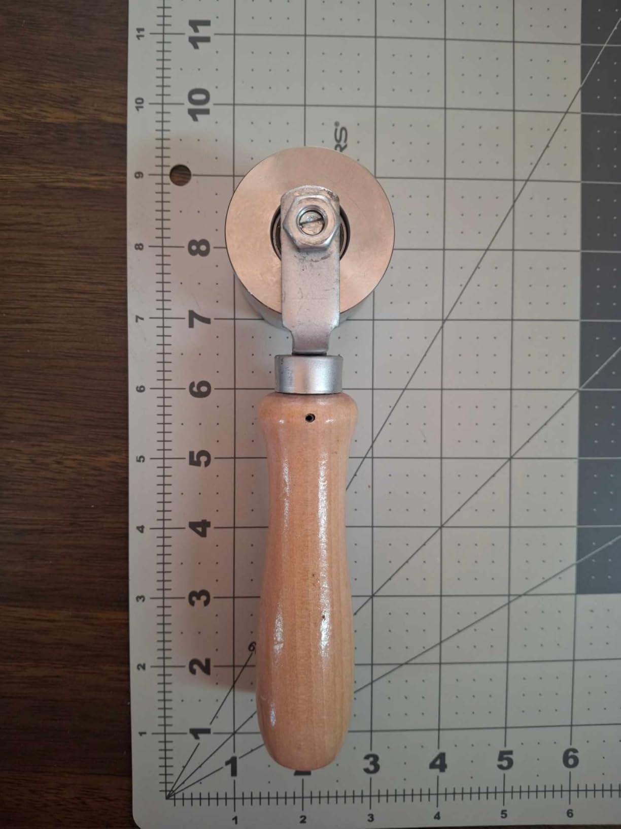 Metal Seam Roller with Wood Handle for Eternabond Tape RV Roof Repair Hot Air Welding Auto Car Audio Sound Deadening Application Rolling Wheel Roller (1) customer photo 2