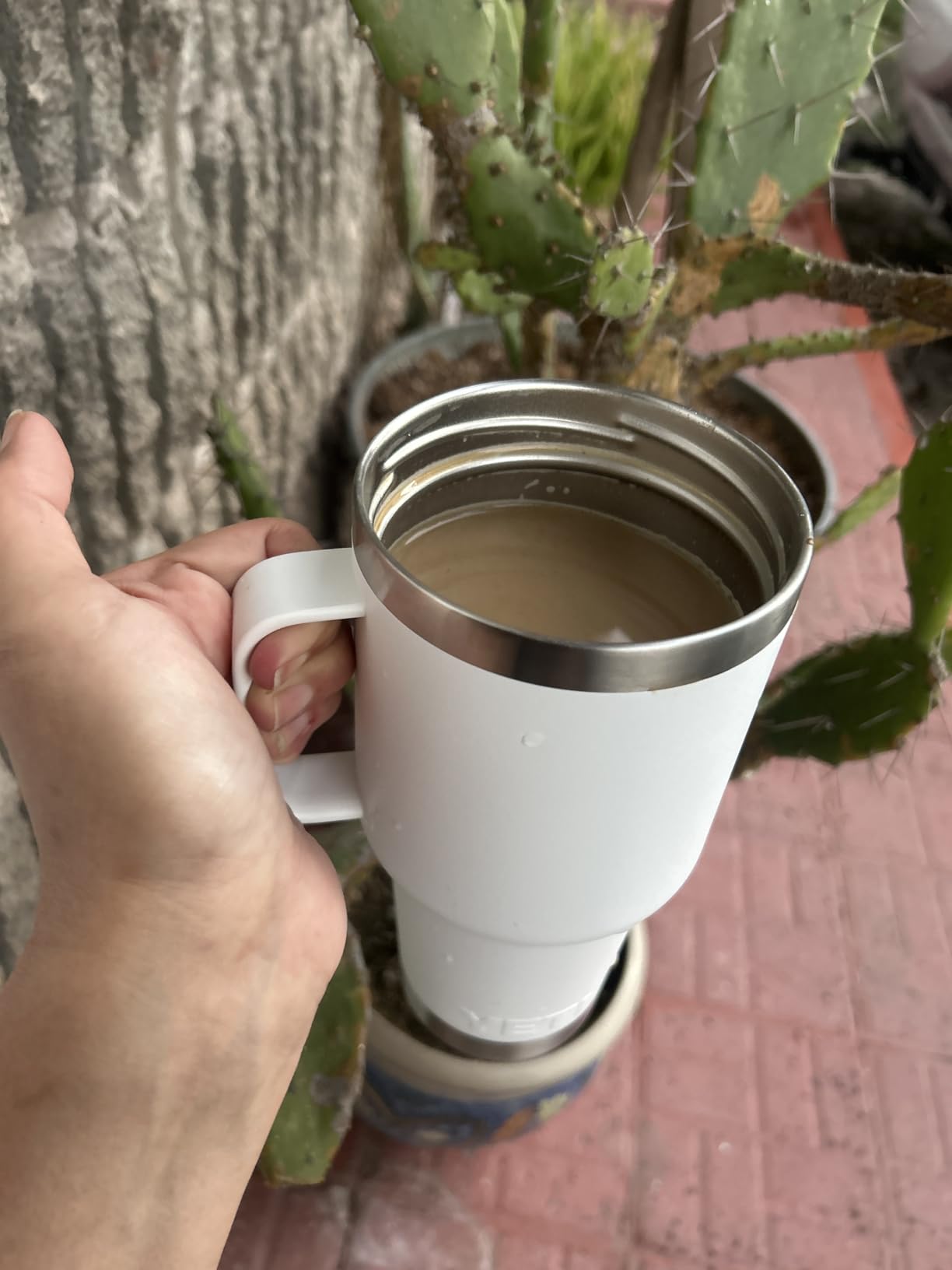 YETI Rambler 30 oz Travel Mug, Stainless Steel, Vacuum Insulated with Stronghold Lid customer photo 2
