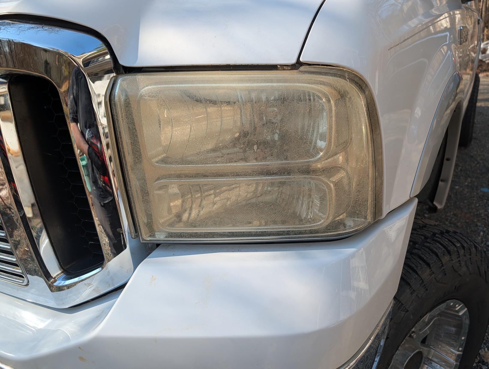 Chemical Guys Headlight Restoration & Ceramic Kit, Complete DIY Kit for Removing Yellowing & Oxidation, Includes Restoration Compound, HydroCharge With Microfiber & Applicator customer photo 1