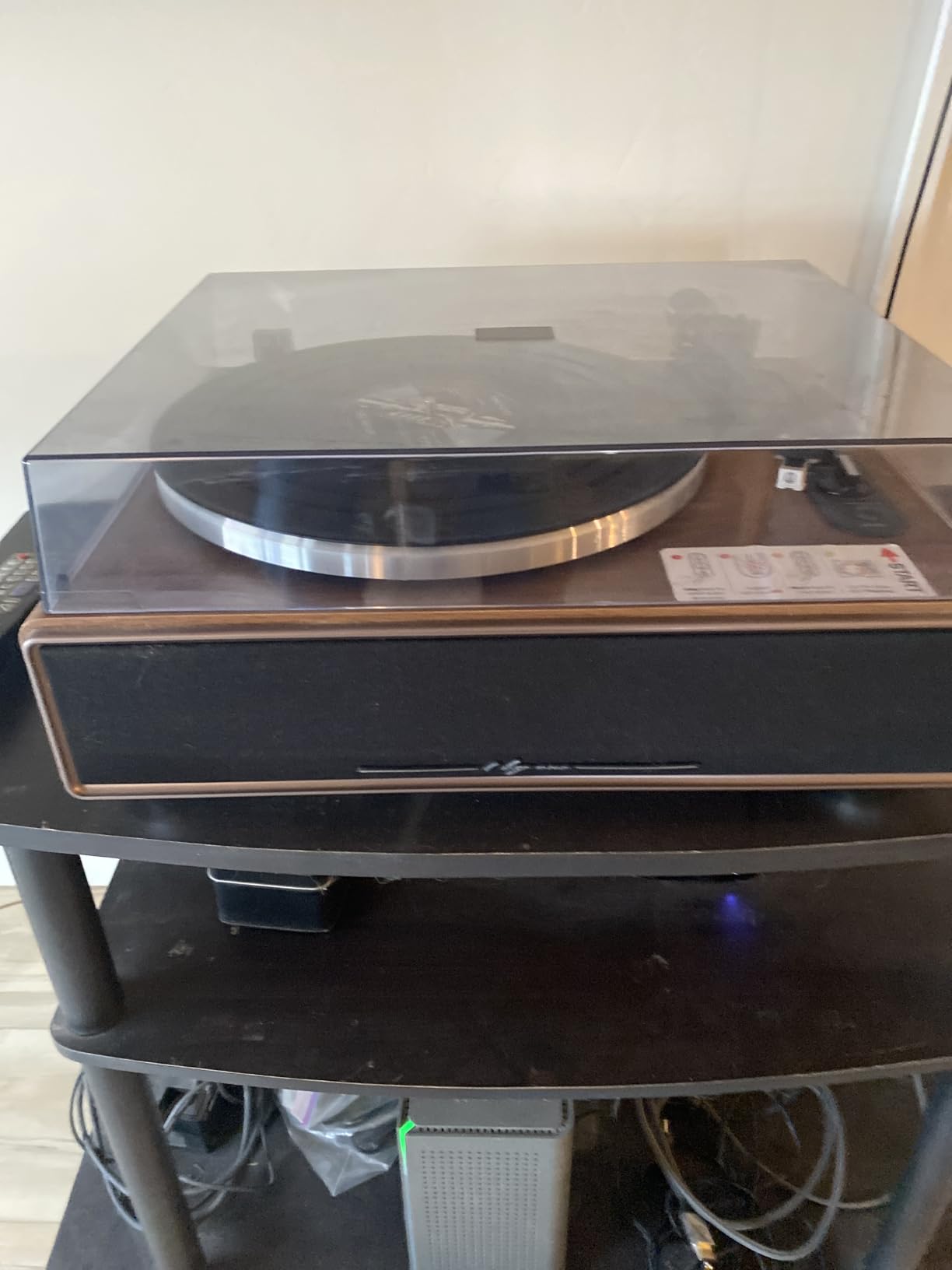 1 by ONE Vinyl Record Player with Bluetooth Input, All-in-One Turntable with Built-in Speakers, Phono Preamp, AT-3600L Cartridge, Belt Drive 33/45 RPM customer photo 1