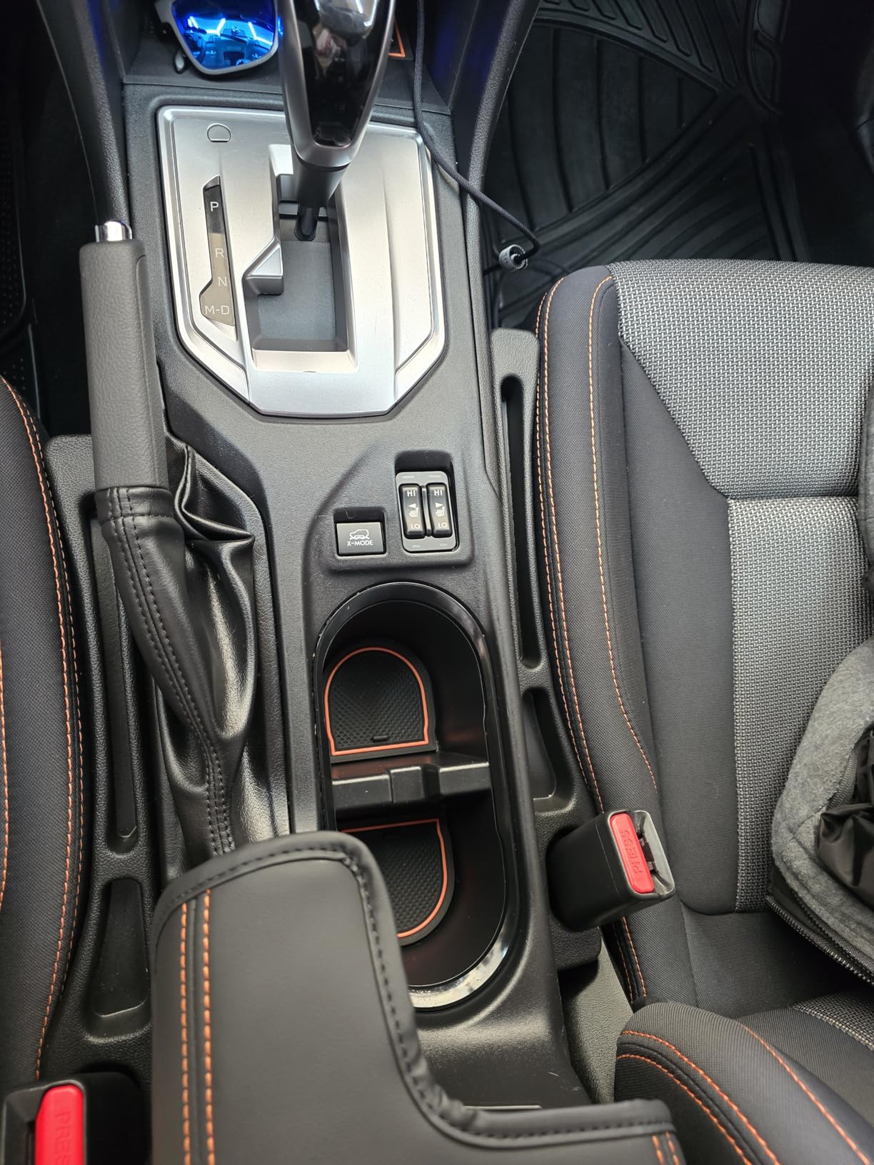 Car Seat Gap Filler, 2-Pack No-Drop Seat Side Gap Seam Filler Organizer with Phone Holder, Universal Fit Fill The Gap Between Seat & Console, Perfect for Car, SUV, Truck customer photo 1