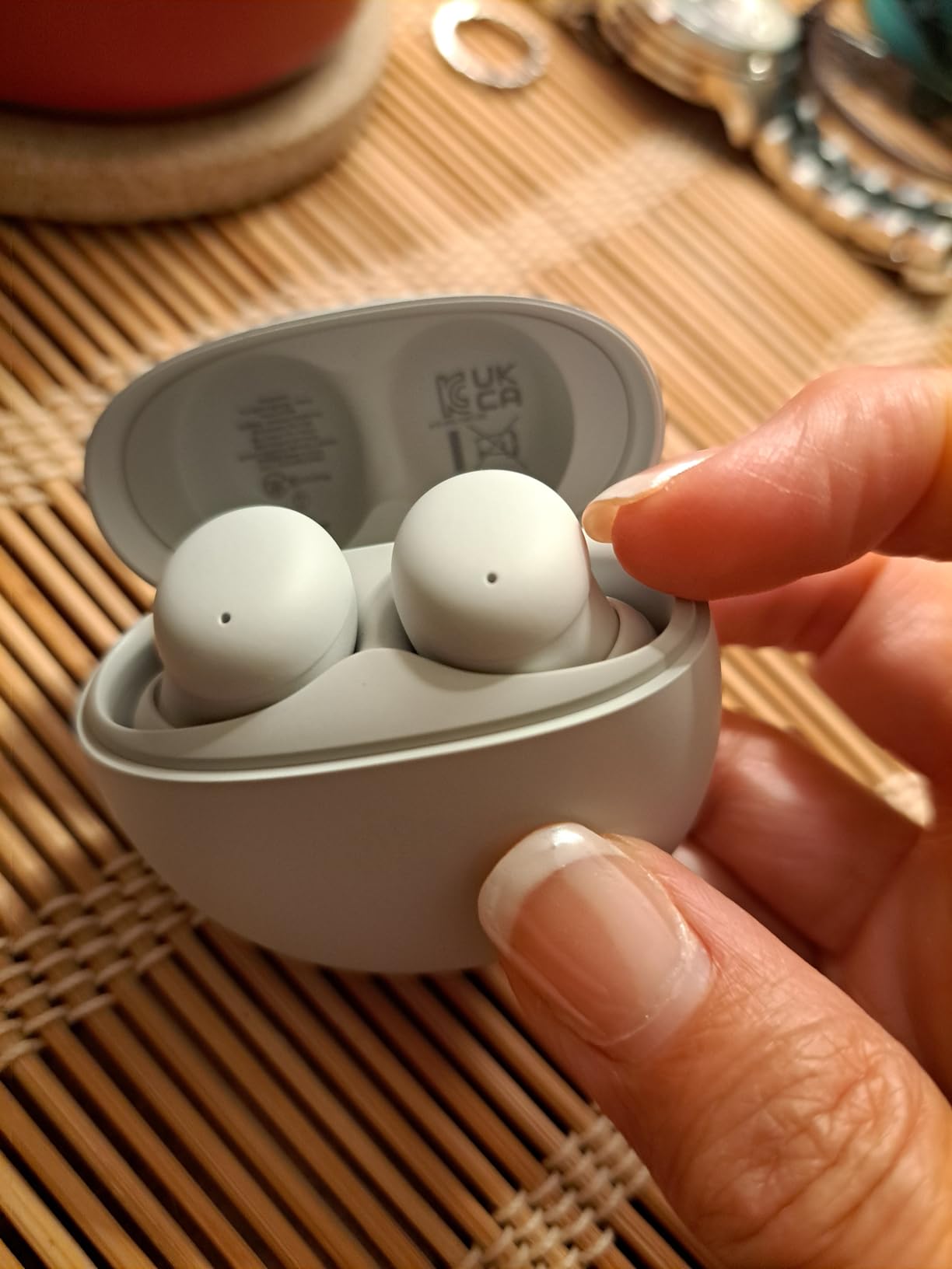 dbbeats Sleep Earbuds with Heart Rate Tracking & Brainwave Audio | Comfortable Fit for Side Sleepers | Noise Cancelling | Sleep, Meditation & Focus customer photo 1