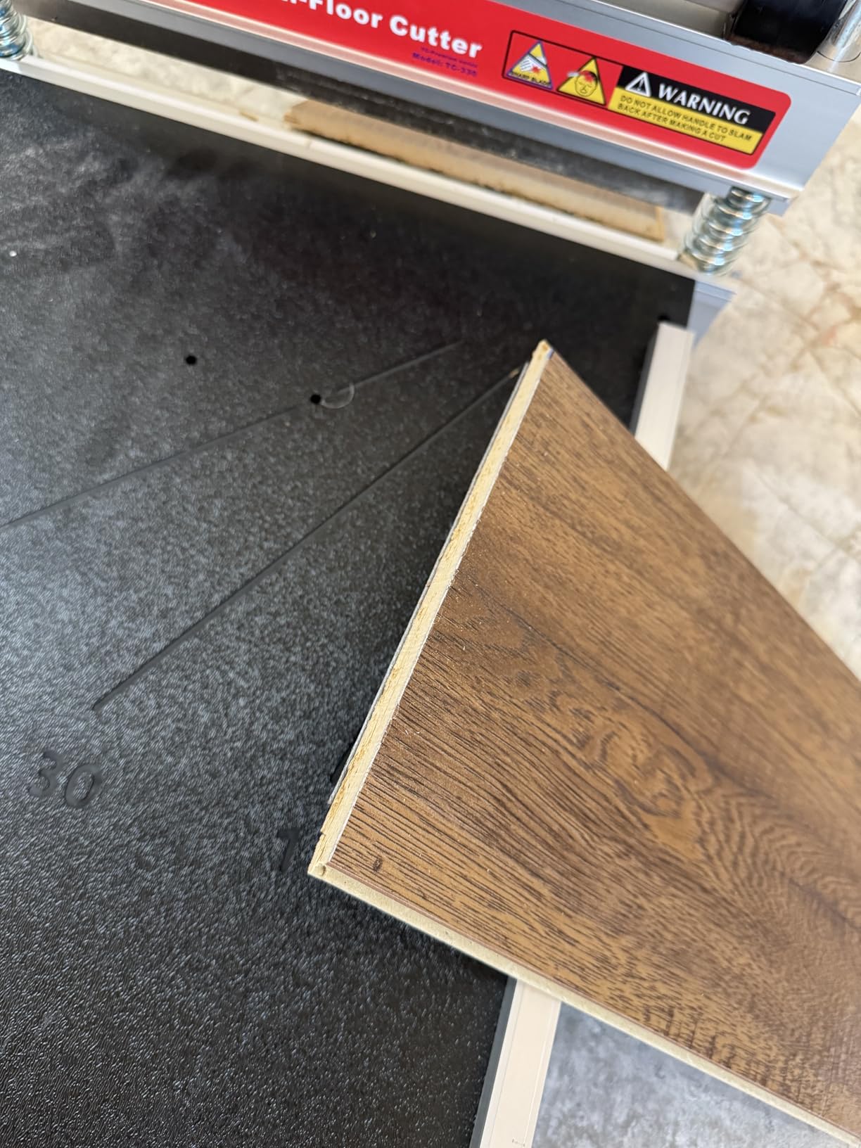 Heavy Duty Laminate/Vinyl Plank Cutter 13