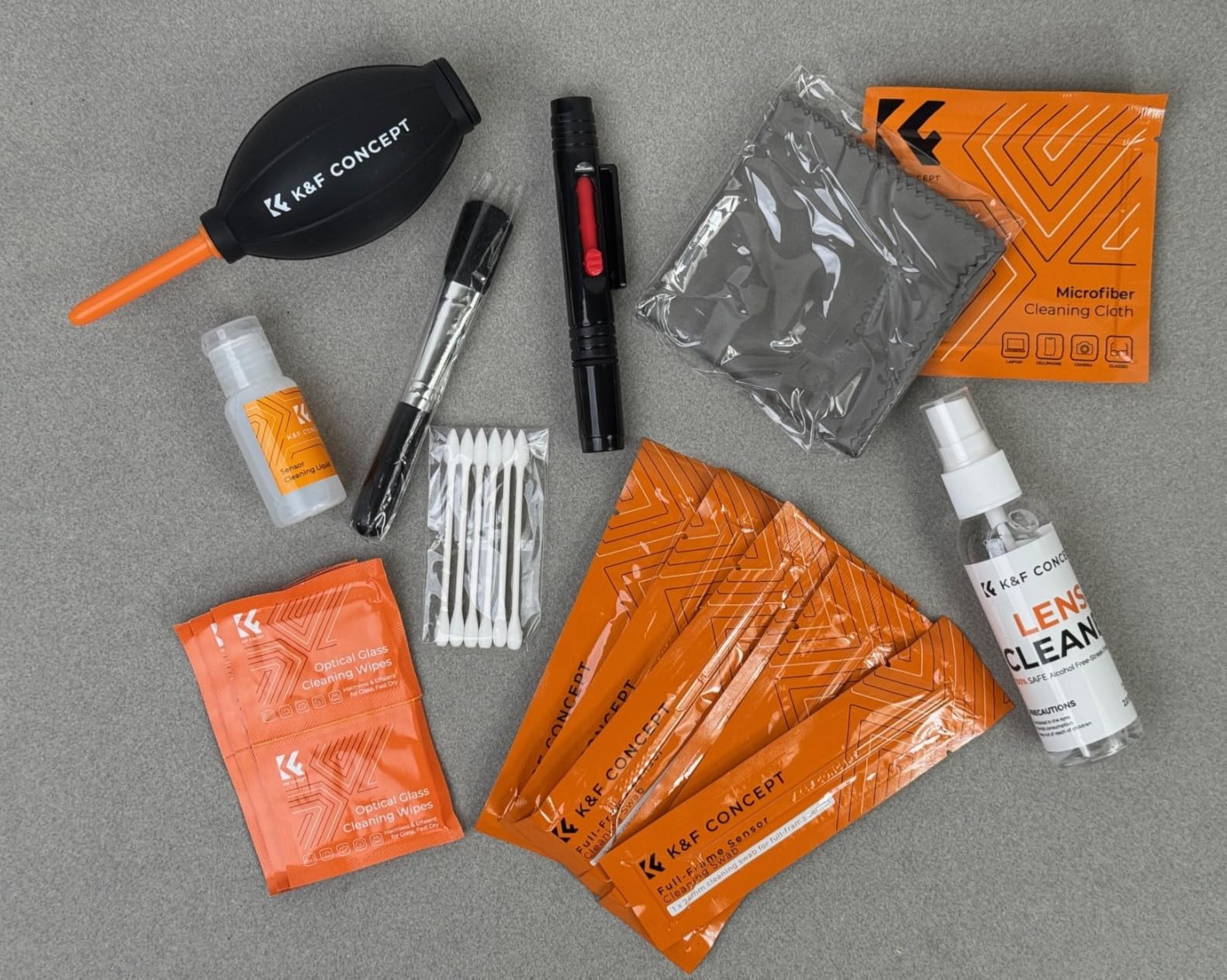 K&F CONCEPT 25-1 Professional Camera Cleaning Kit for DSLR Cameras with APS-C Sensor Cleaning Swabs/60ML&20ML Lens Cleaner/Cleaning Wipes/Camera Blower/Lens Pen Brush/Microfiber Cloths/Carrying Case customer photo 1