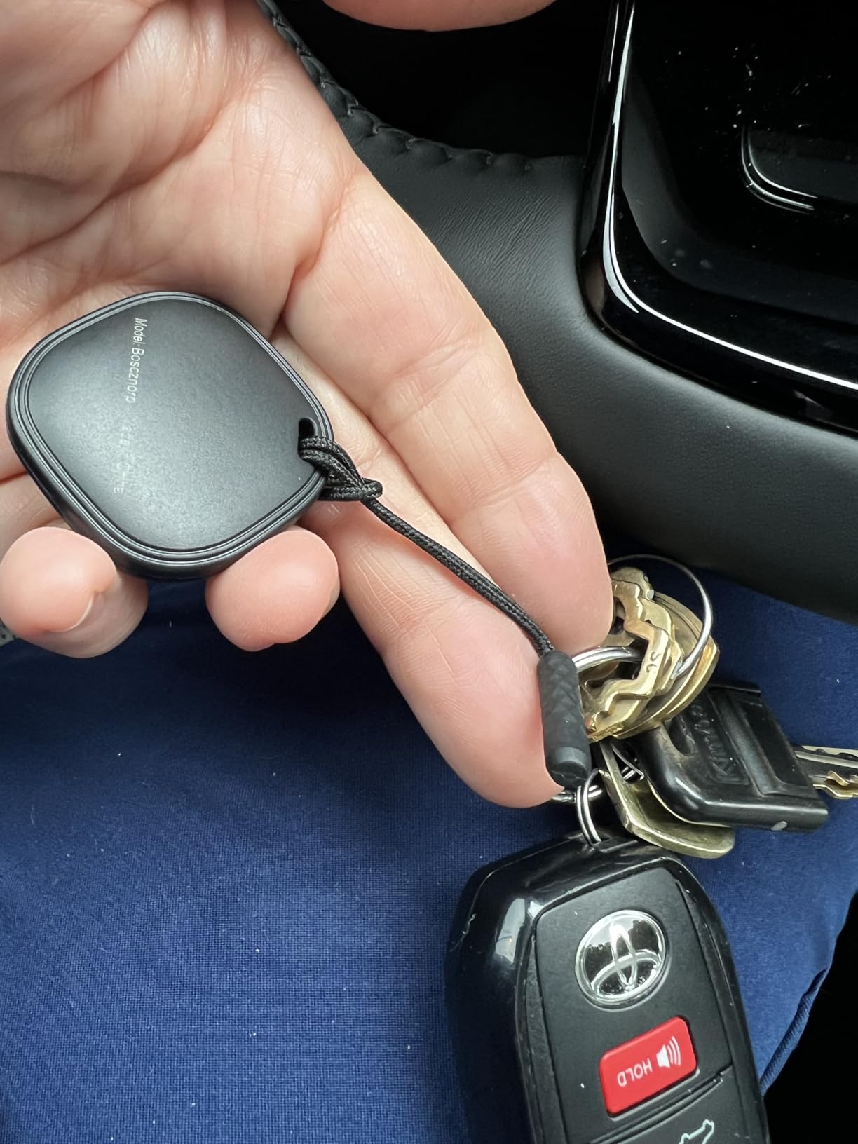 Tag 4 Pack Item Finders with Apple Find My APP (iOS Only) Help You Track Your Keys, Wallet, Luggage, Backpack, Super Lightweight [Apple MFi Certified] customer photo 1