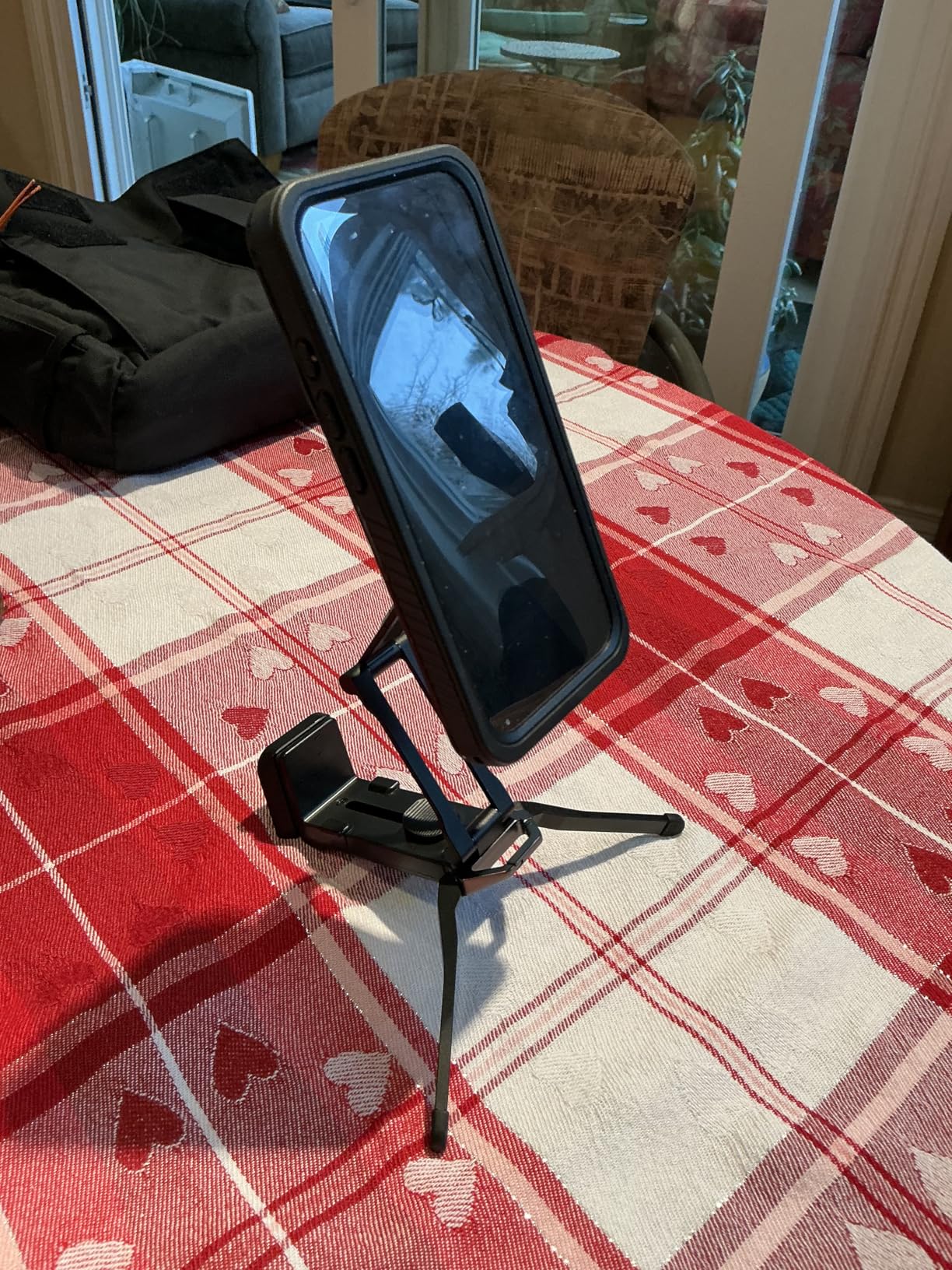 OMOTON TP02 360°Rotating for MagSafe Tripod, Adjustable Aluminum Magnetic Phone Tripod for iPhone 17/16/15/14 Pro Max Air, Foldable Cell Phone Stand Fits Vlog, Gym, Travel Essentials Accessories customer photo 2