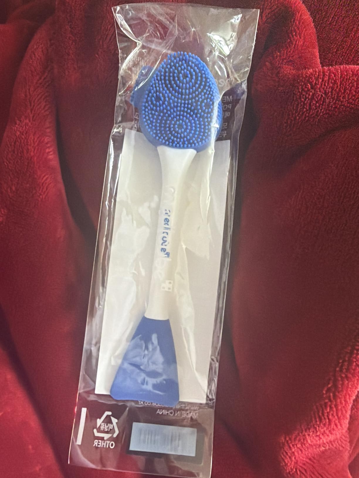 medicube Multi Pore Brush & Face Mask Applicator | 4-in-1 Silicone Jelly Brush for Deep Pore Cleansing, Face Mask Application & Gentle Face Massage | Kbeauty Skincare Tool | 1 Piece customer photo 1
