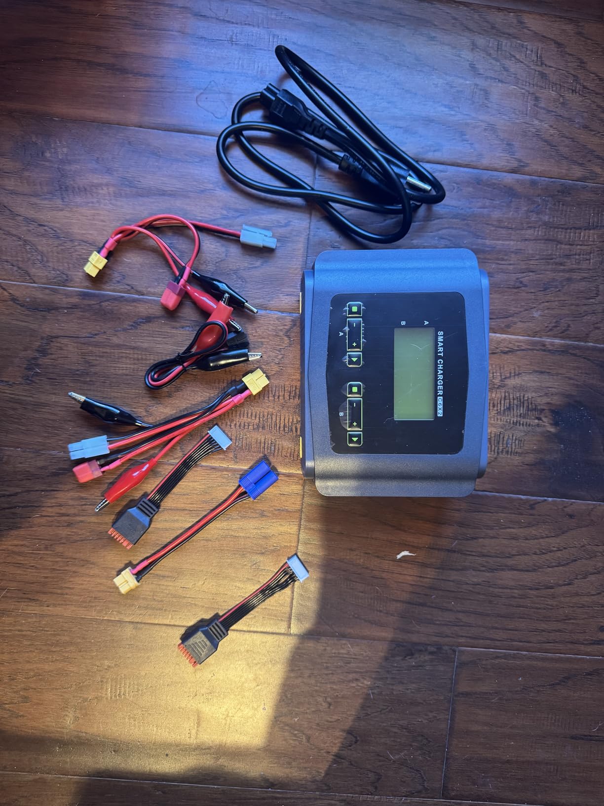 C6X2 Dual LiPo Battery Charger DC 240W 10A,Smart Balance Charger Discharger for LiPo/Li-ion/Life(1-6s) NiCd/NiMH/LiHV/PB,RC Car Battery Charger customer photo 2