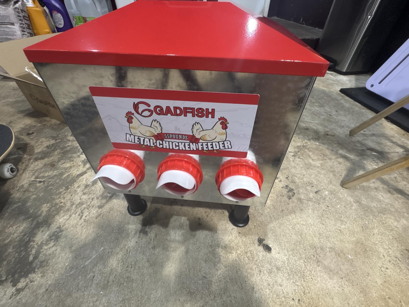 GADFISH 55 lbs Large Capacity Automatic Chicken Feeder - 8 Feeding Ports, No Waste Chicken Feeder, Height-Adjustable Legs & Secure Locking Lid for Chickens, Ducks & Poultry customer photo 2